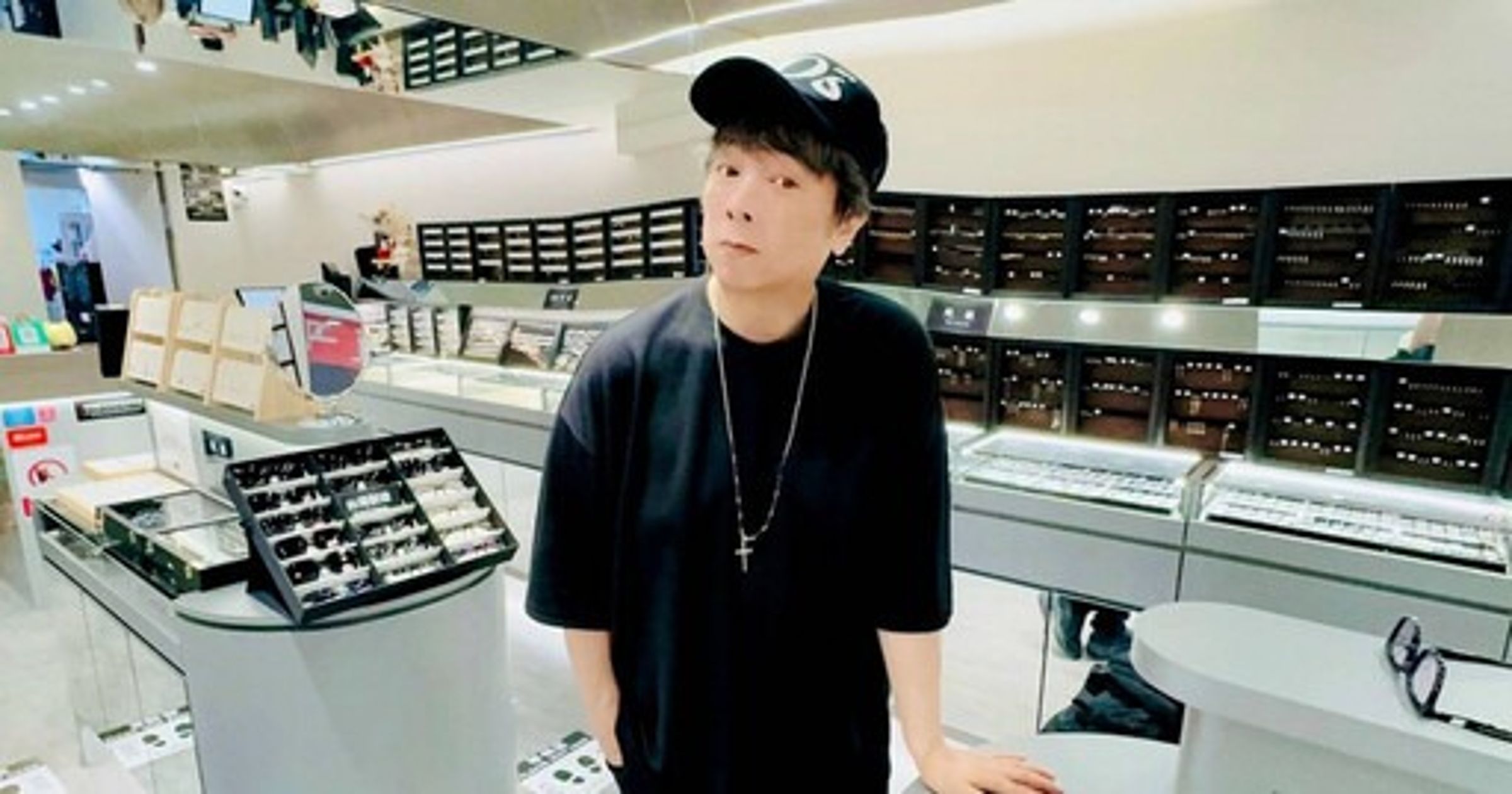 資深藝人曹西平驚傳於新北市三重區住所過世，享壽66歲。（翻攝自曹西平FB）