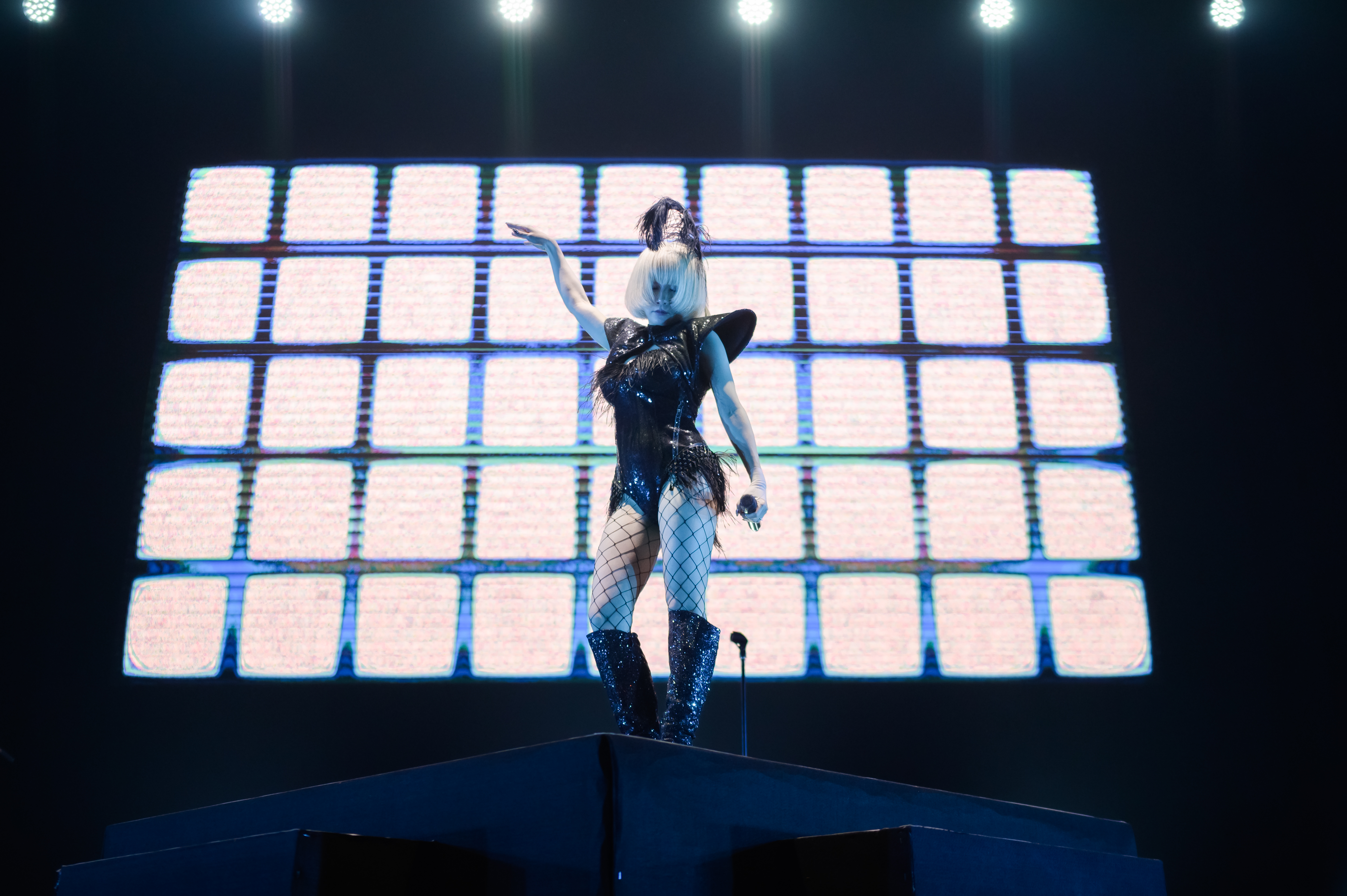 日本電音系爆發女聲Roel今晚在台開唱，爆發力十足的歌聲撼動全場。（大鴻藝術BIG ART提供）