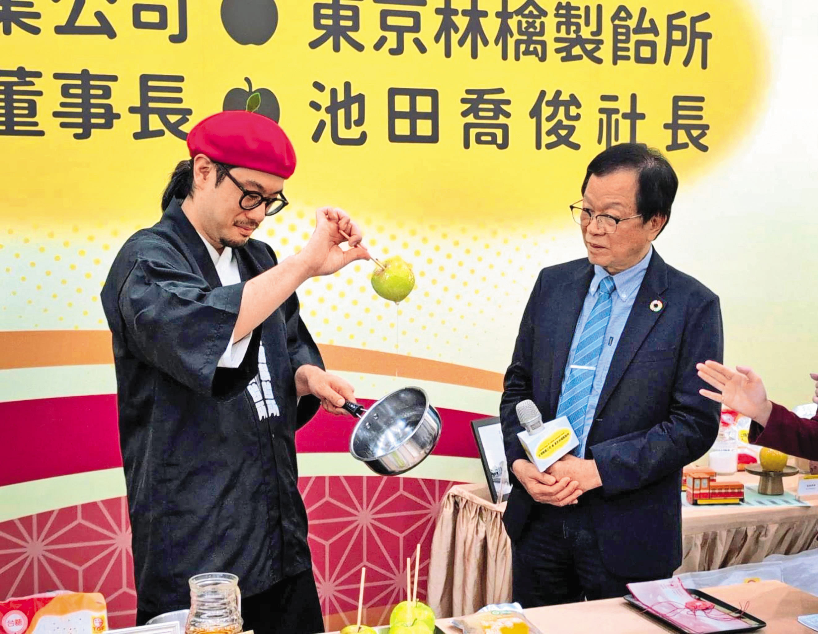 要做出好的糖，技術門檻不低，連日本蘋果糖達人都稱讚。（翻攝台糖官網）
