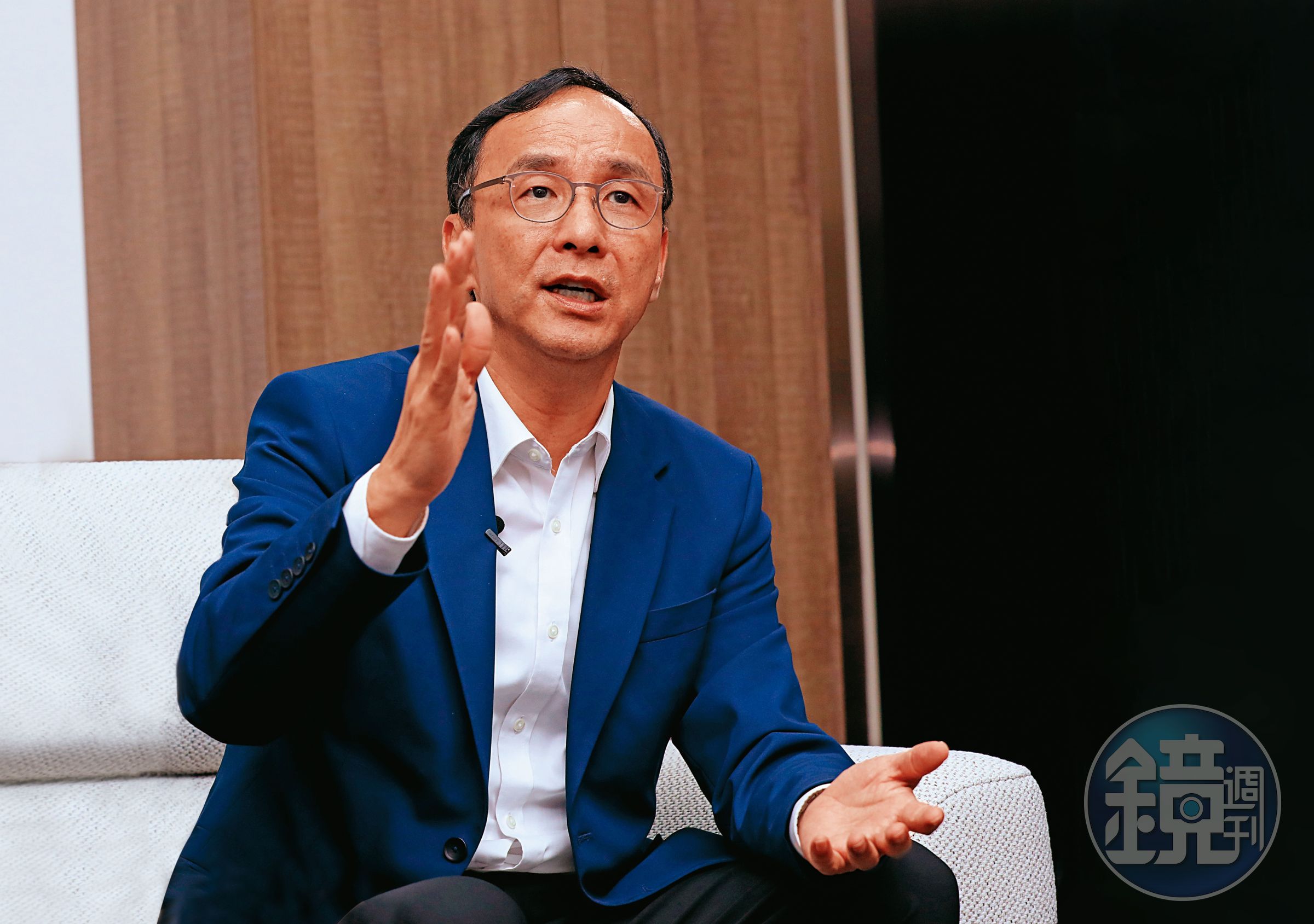 大選逼近，國民黨主席朱立倫接受本刊專訪表示，藍營的目標就是力拚國會過半、重返執政。