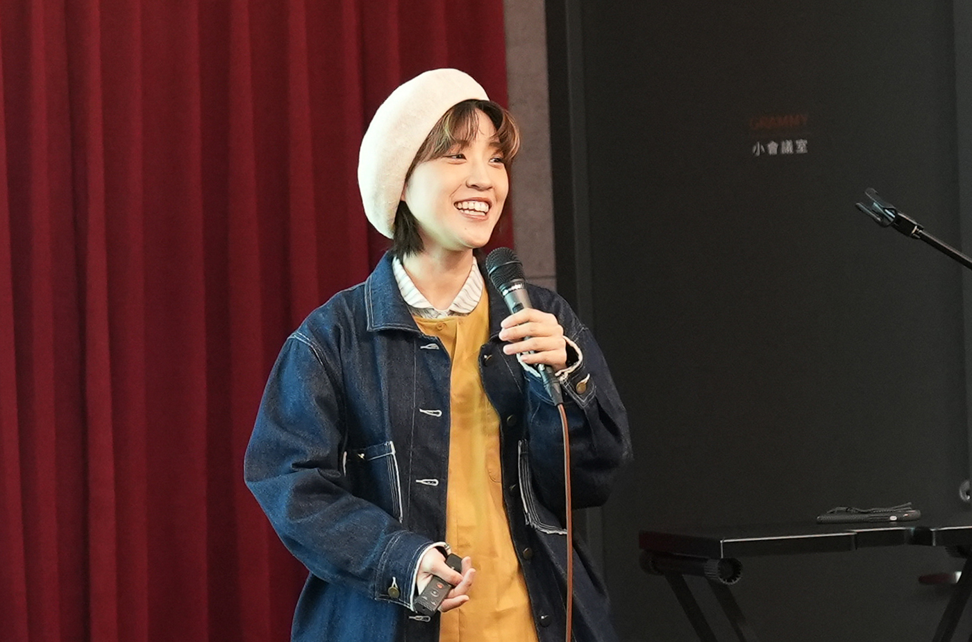 創作歌手小球莊鵑瑛赴「1500聲量音創學院」講座分享創作人生。（1500聲量音創學院提供）