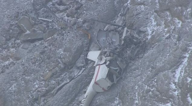 阿蘇觀光直升機墜毀，機上包含2名台灣籍遊客及1名駕駛共3人至今仍下落不明。（翻攝自KSB瀨戶內會放送）