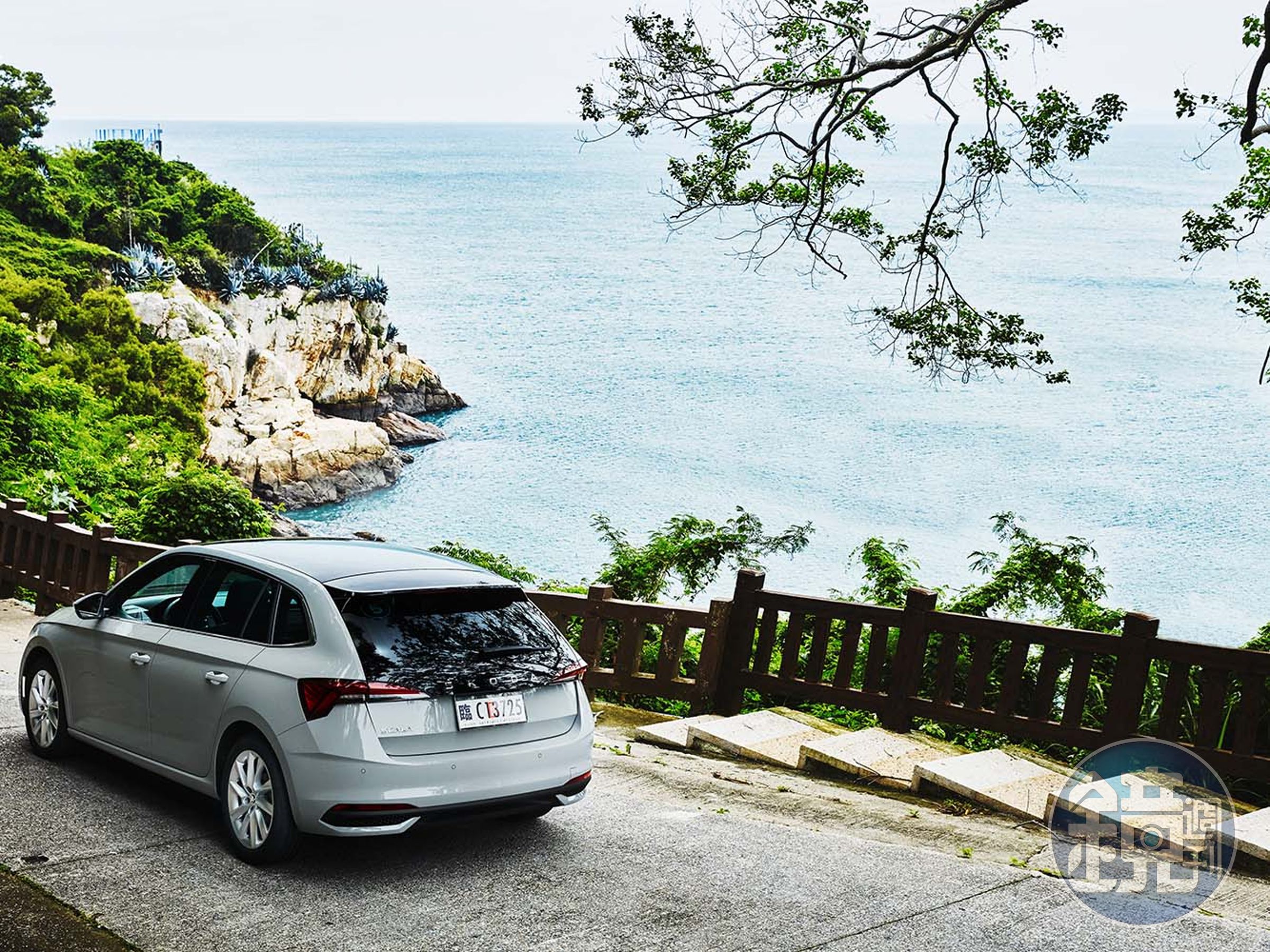 ŠKODA Scala小改款後換上了新式的LED尾燈加上新造型的十七吋鋁圈。