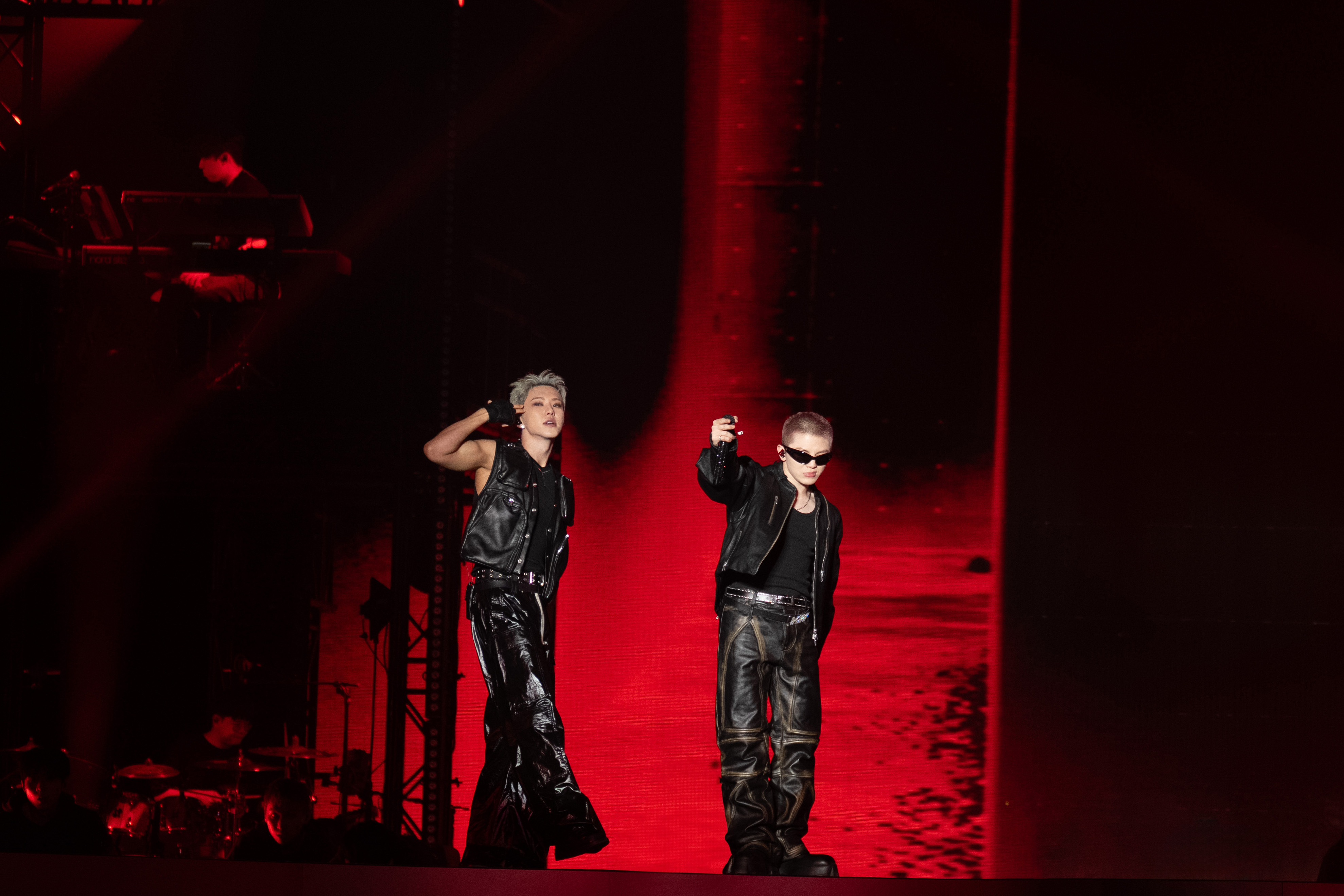 SEVENTEEN 小分隊 「HxW」 HOSHI 與 WOOZI 在林口體育館開唱。（D-SHOW提供）