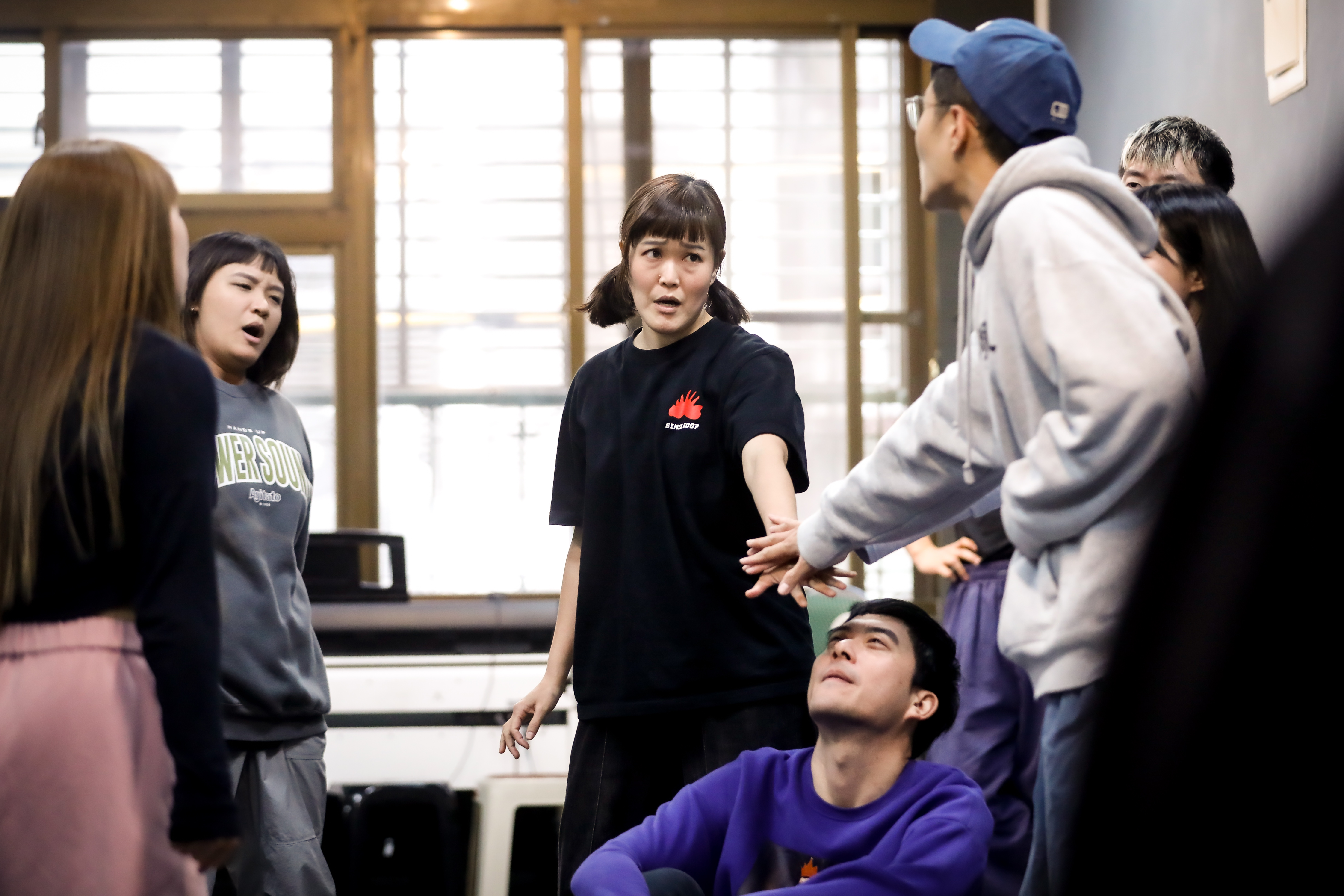 台灣原創音樂劇《勸世三姊妹》一月底登上紐約百老匯舞台，演員為此密集排練。（躍演提供、記者劉鴻昌攝影）