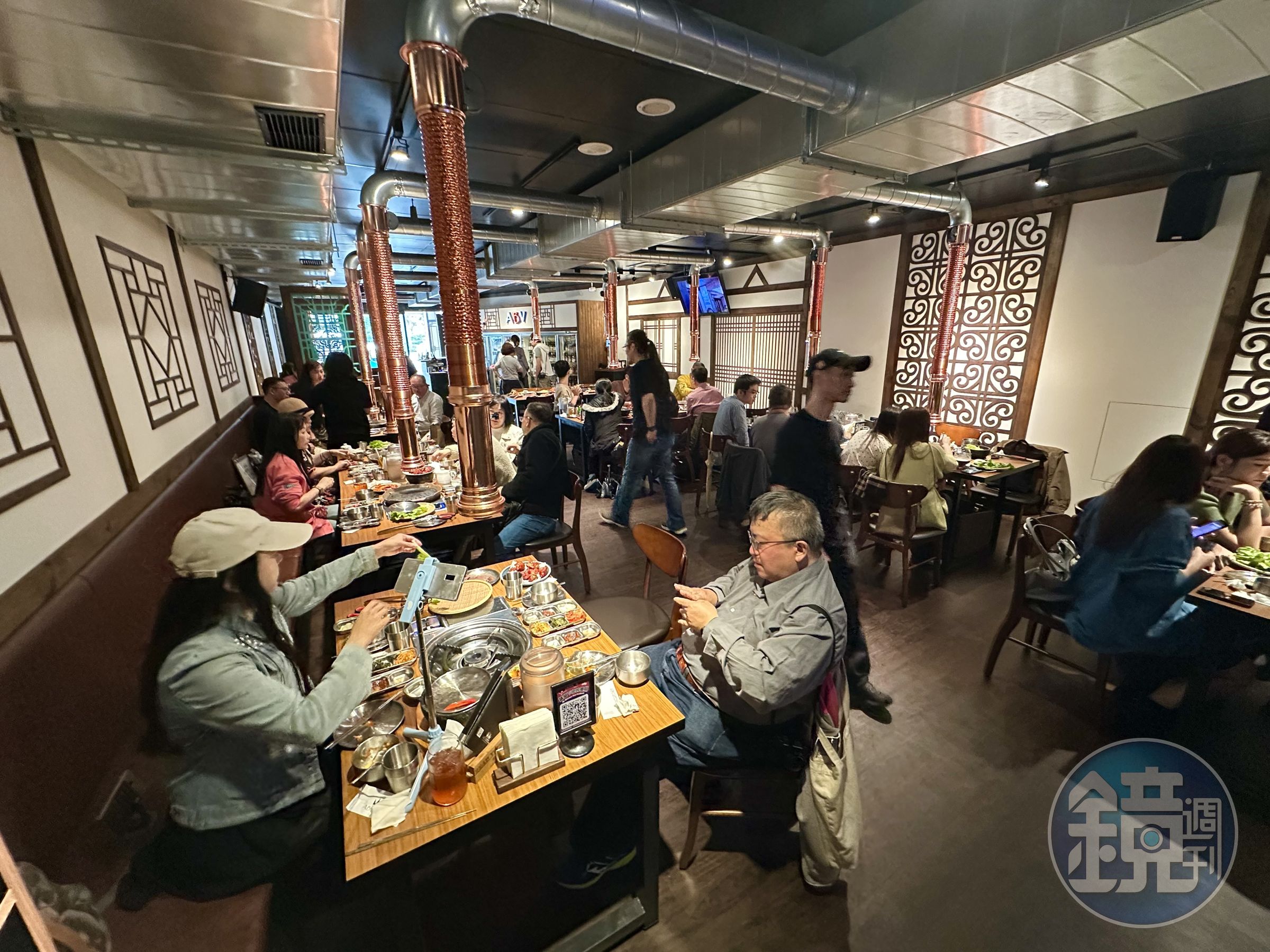 用餐空間寬敞,適合2到8人聚餐。