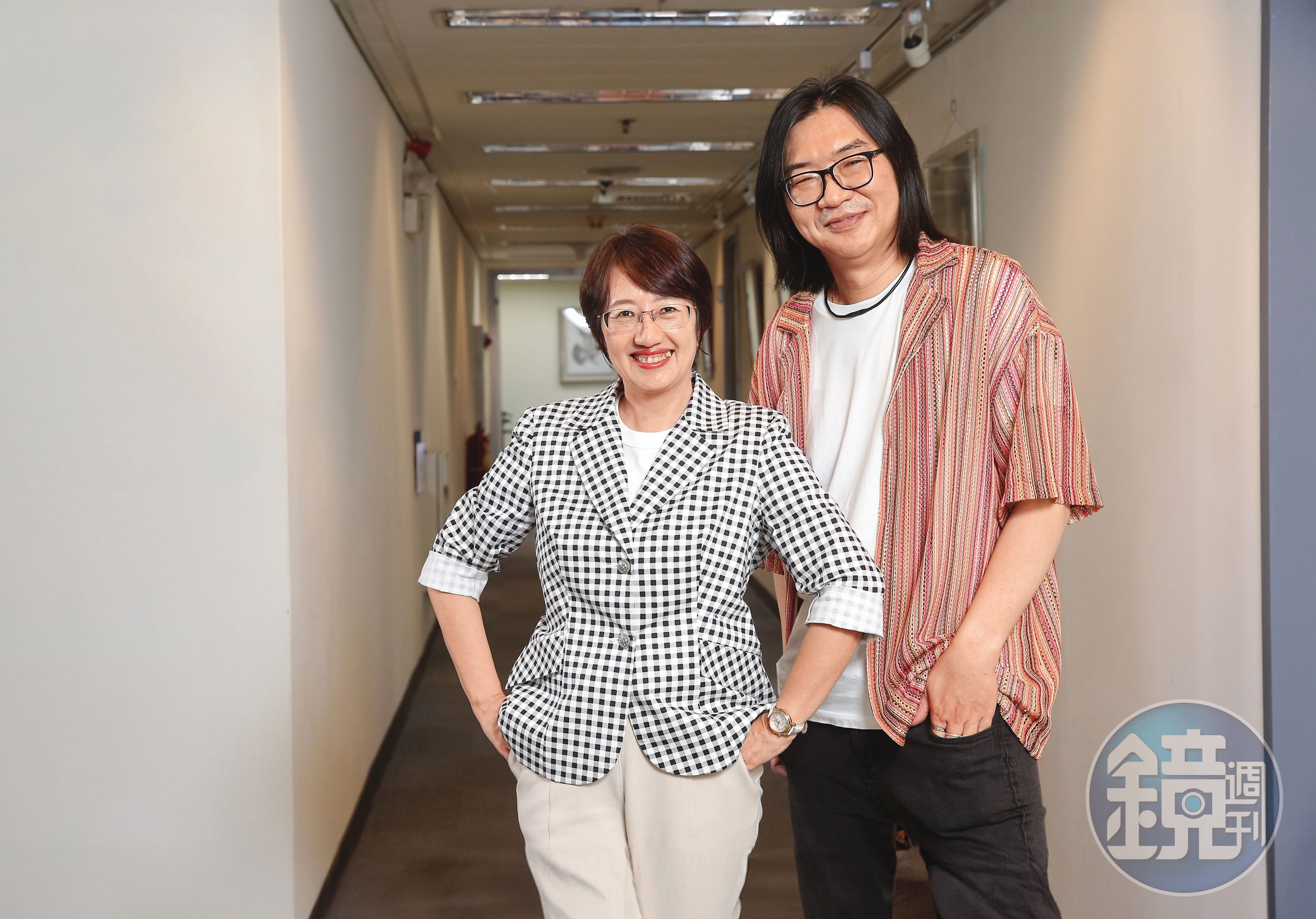 公視數位內容部經理謝玒玲(左)與製作人張世傑(右)為公視+規劃首部自製劇。