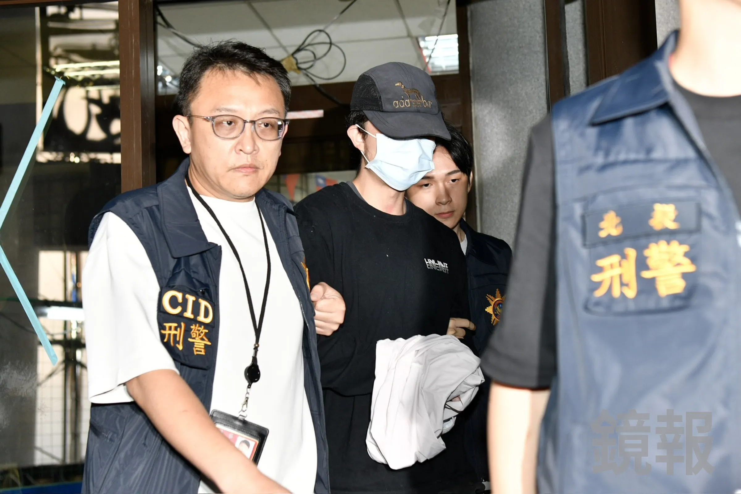 孫安佐涉嫌違反《槍砲條例》《公共危險罪》等罪遭法辦，日前已被收押禁見。（鏡報李智為攝）