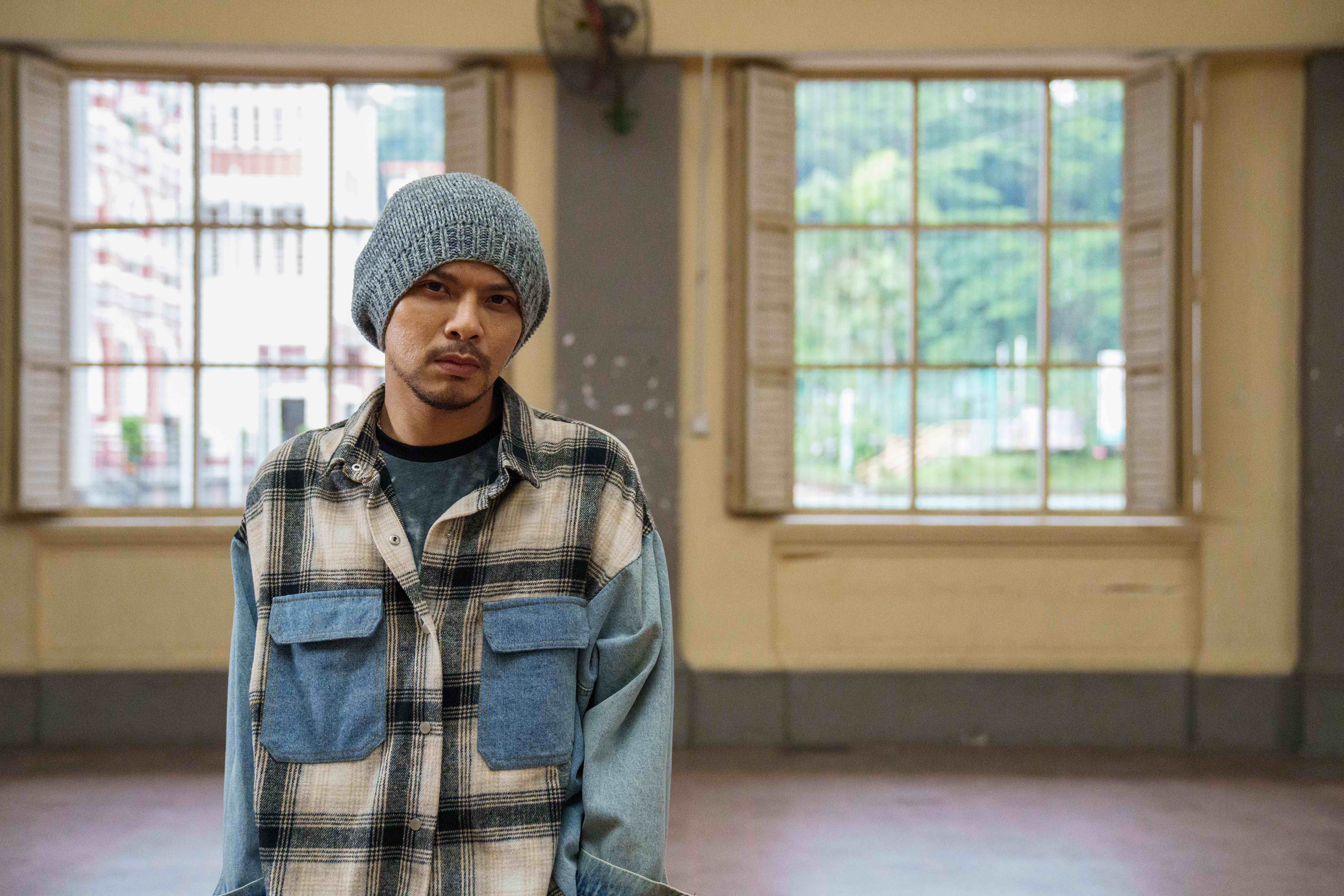 大馬鬼才黃明志推出新歌〈寫一首歌給你聽 A Song For You〉。（亞洲通文創提供）