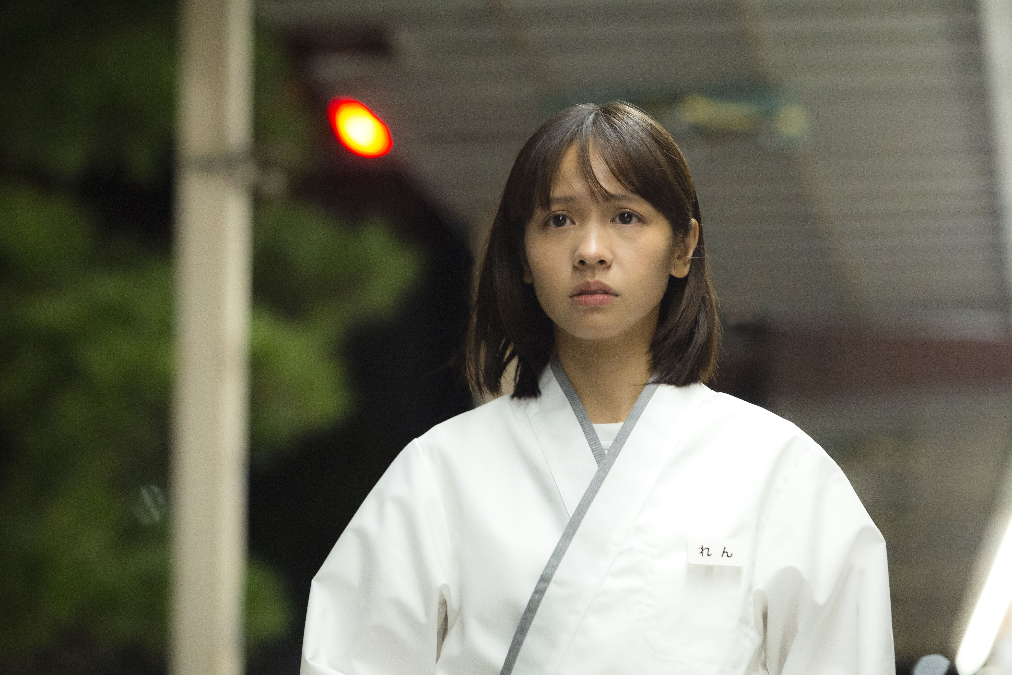 黃姵嘉出道以來首次參與日片演出，在《鄰人Ｘ：謎樣的女子》飾演一名到日本半工半讀的留學生。（天馬行空提供）