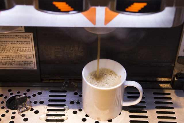飲料機藏危機？餐廳員工曝衛生黑幕。（示意圖，photo-ac）
