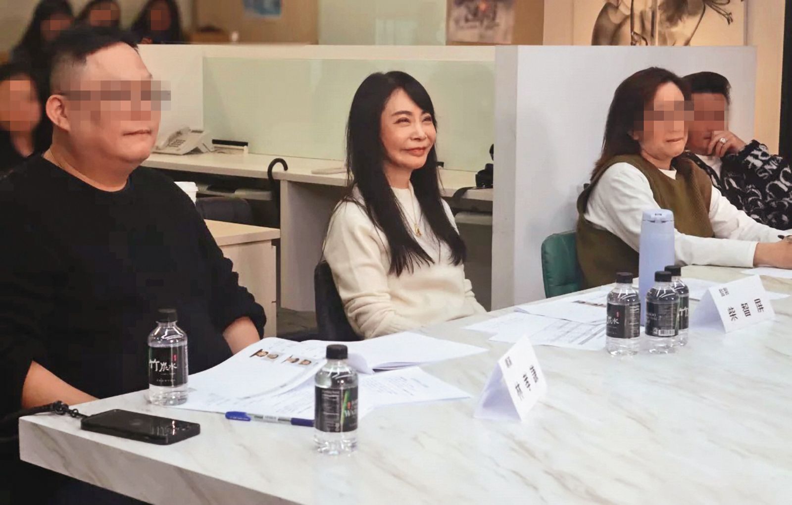 柴智屏(左二)去年初為《我們的藍調時光》舉行公開演員甄試。(米神國際提供)