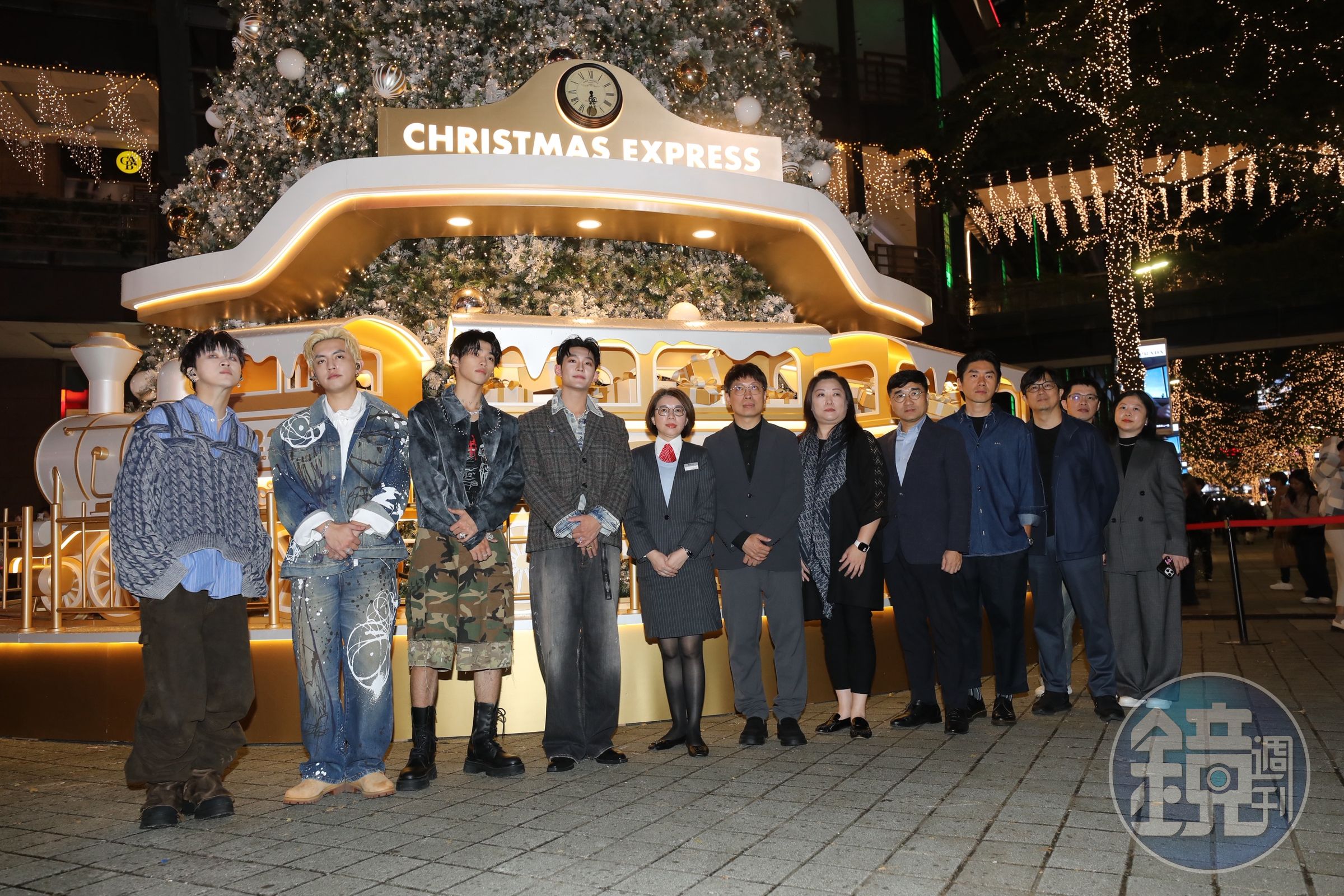 不僅看還要聽得舒服，今年台北信義新天地耶誕樹，特別請來「三金得主」侯志堅打造專屬音樂。