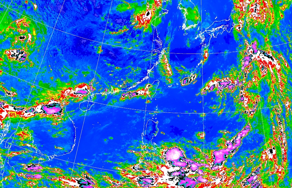 菲律賓東方的熱帶擾動持續醞釀發展中，目前預報仍以「通過巴士海峽」的機率最高，是否侵襲台灣，要看擾動形成的位置。（翻攝自中央氣象署網站）