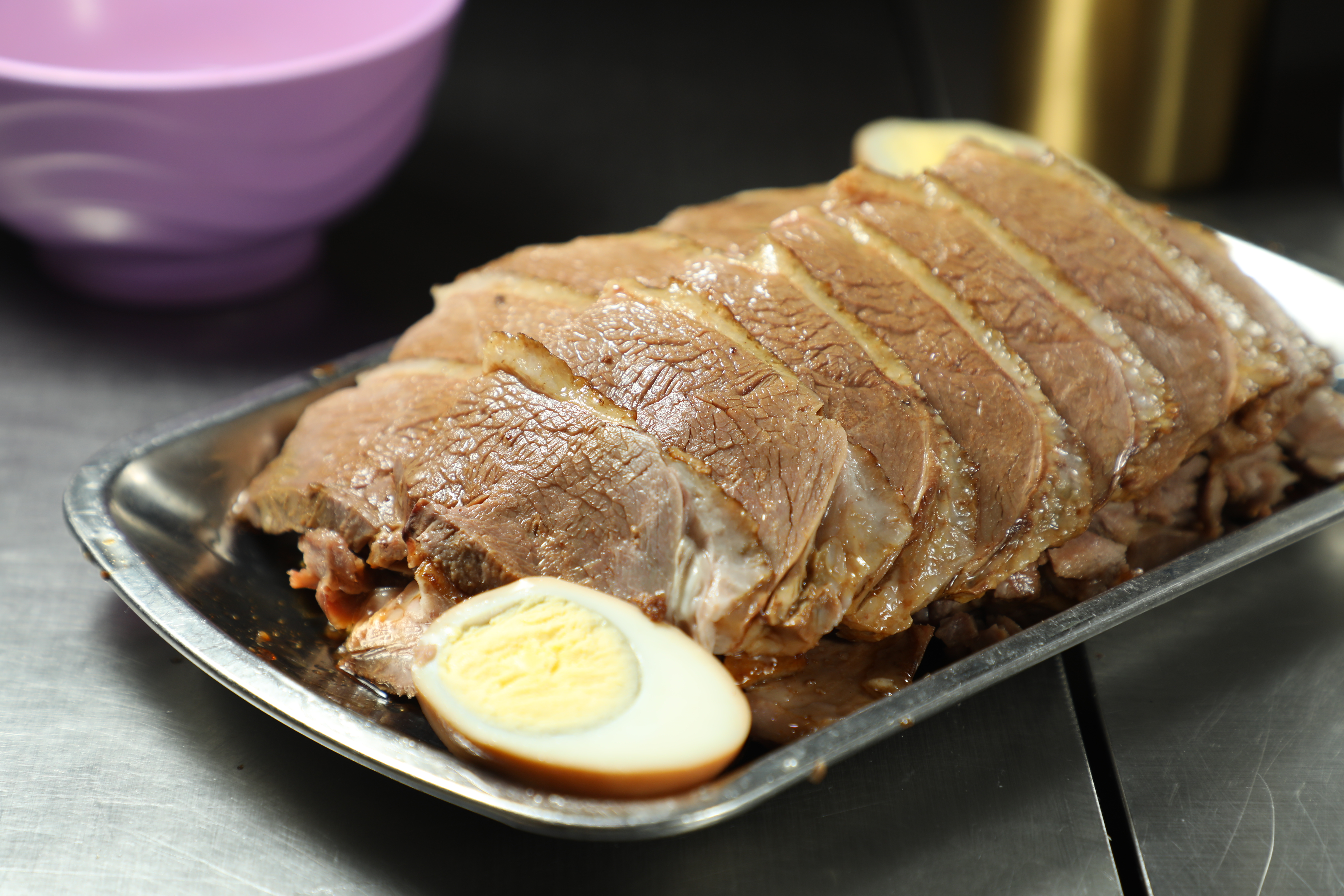 「滷水獅頭鵝（例牌）」選用每日從潮州直送香港的穀飼獅頭鵝。（港幣168元／份）