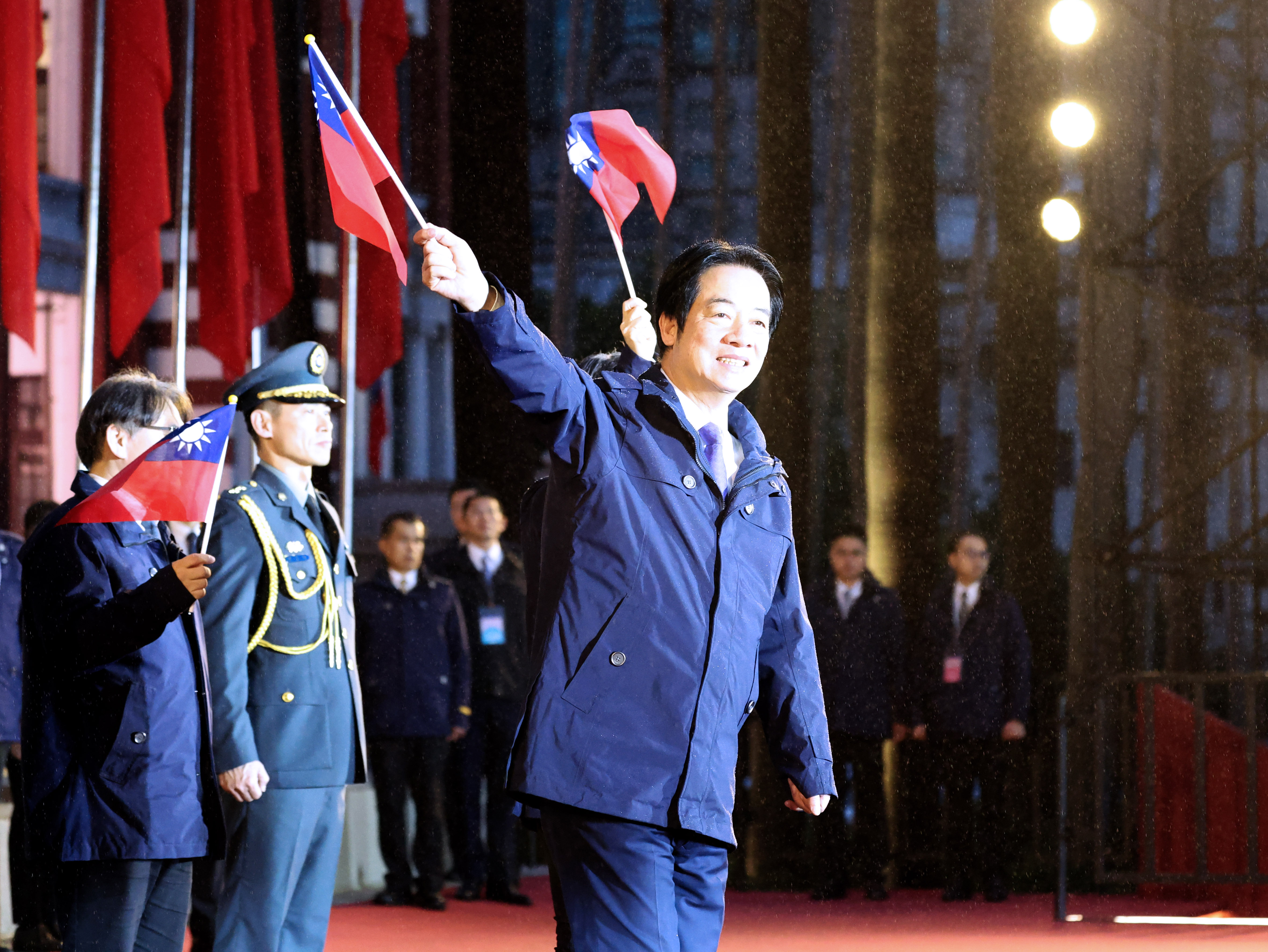 總統賴清德元旦在升旗典禮結束後發表新年談話。(台北市攝影記者聯誼會提供)