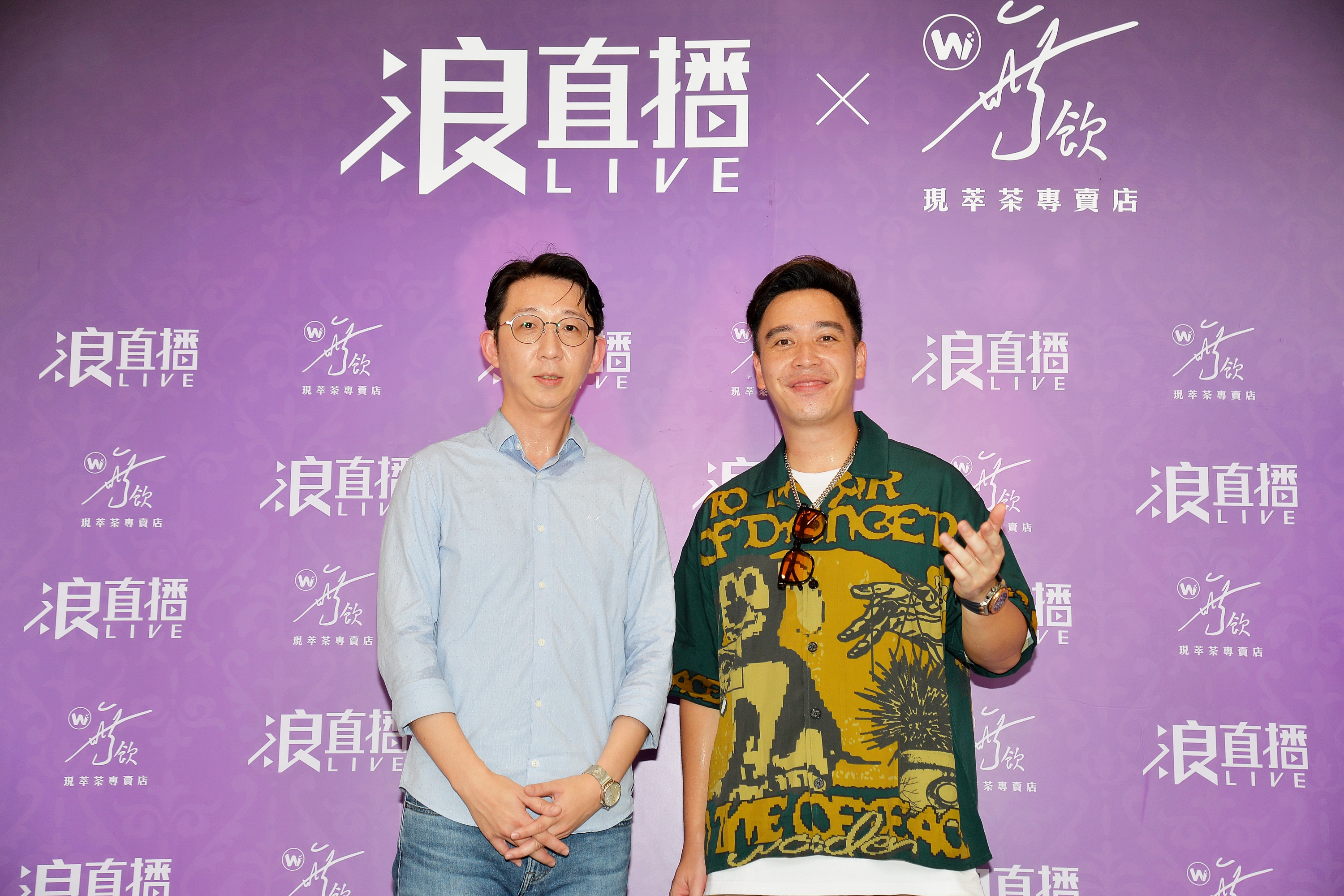 無尊親自站台：「我超緊張！」浪LIVE聯名無飲開啟內容變現新玩法。左起：浪LIVE直播執行長李宗翰、藝人無尊。