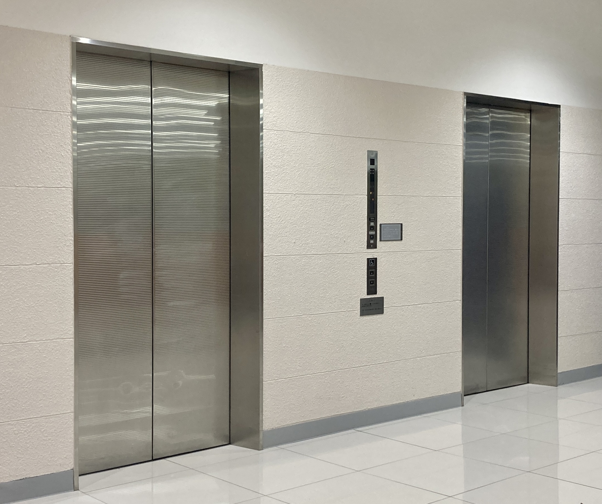 社群平台瘋傳有男女在電梯內愛愛的影片。（示意圖，photoAC）