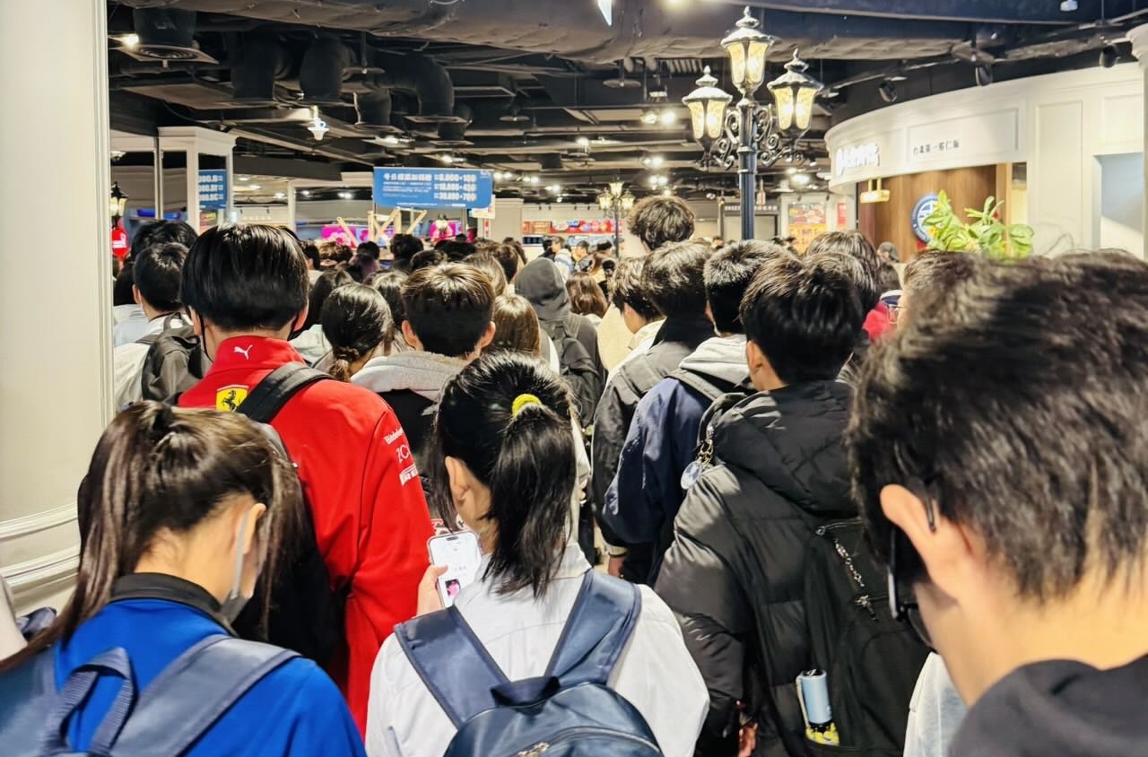 新竹巨城的社群小編在Threads搞笑貼文，直呼「巨城理財安親班，正式開幕囉」。（翻攝Threads／bigcity_hsinchu）