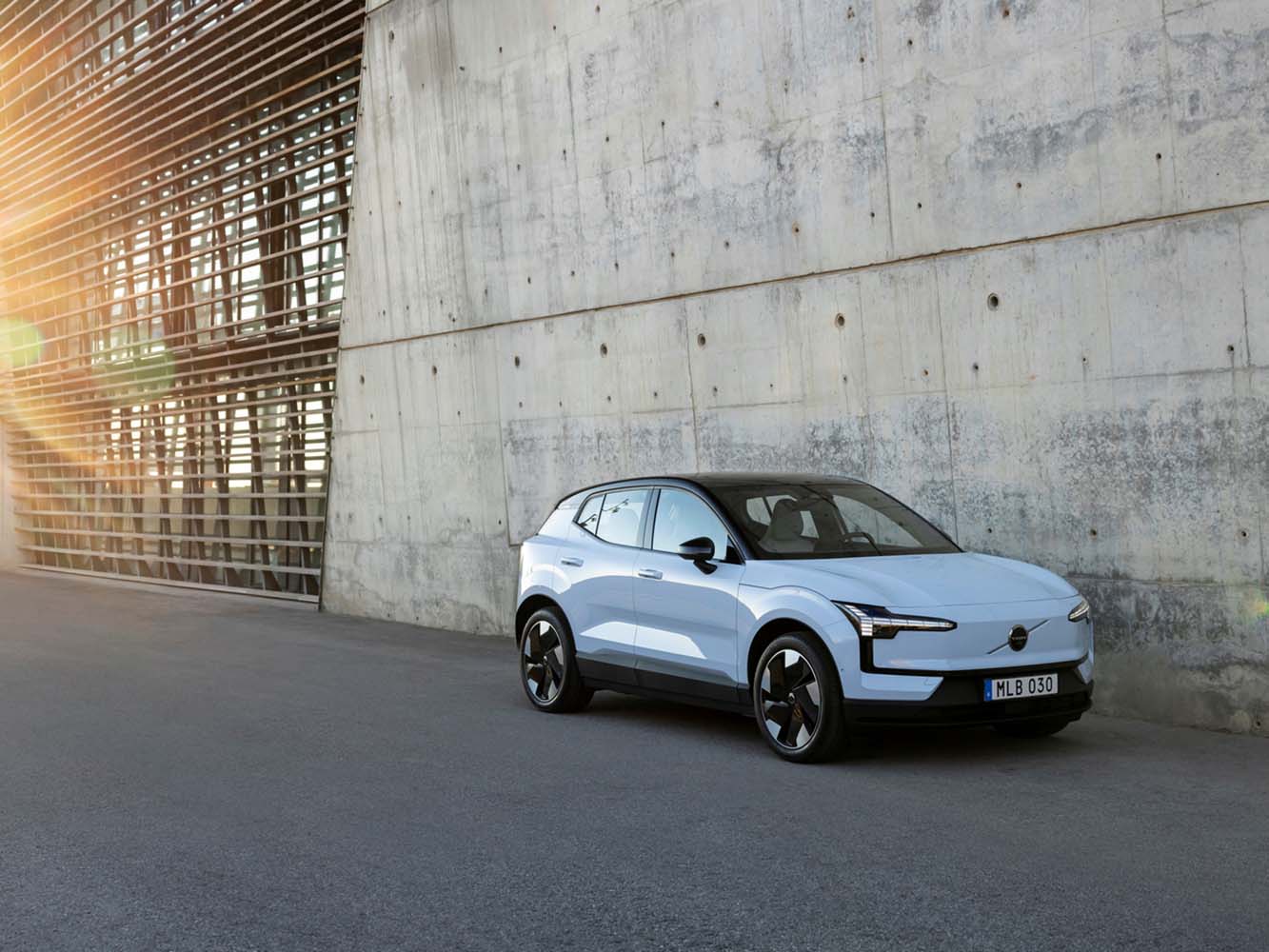 【新車上市】全新純電小休旅　VOLVO EX30開賣