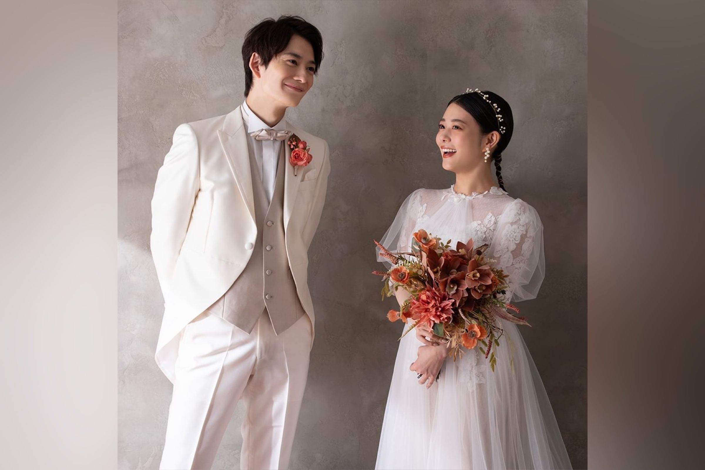岡田將生、高畑充希假戲真做，宣布結婚喜訊。（翻攝IG「1122 いいふうふ」）