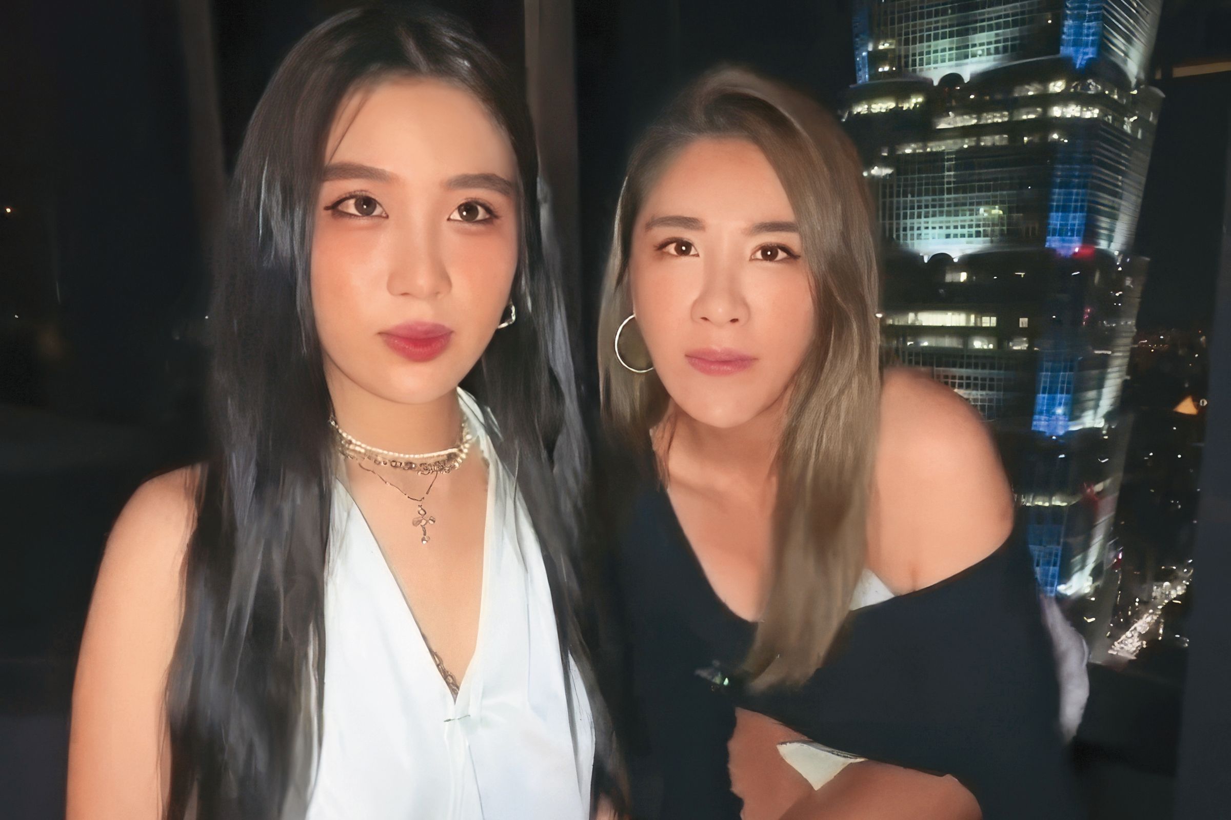 小禎(右)母女外形神似,她十分保護Emma(左),不希望女兒太早接觸複雜的環境。 (翻攝自胡小禎IG)