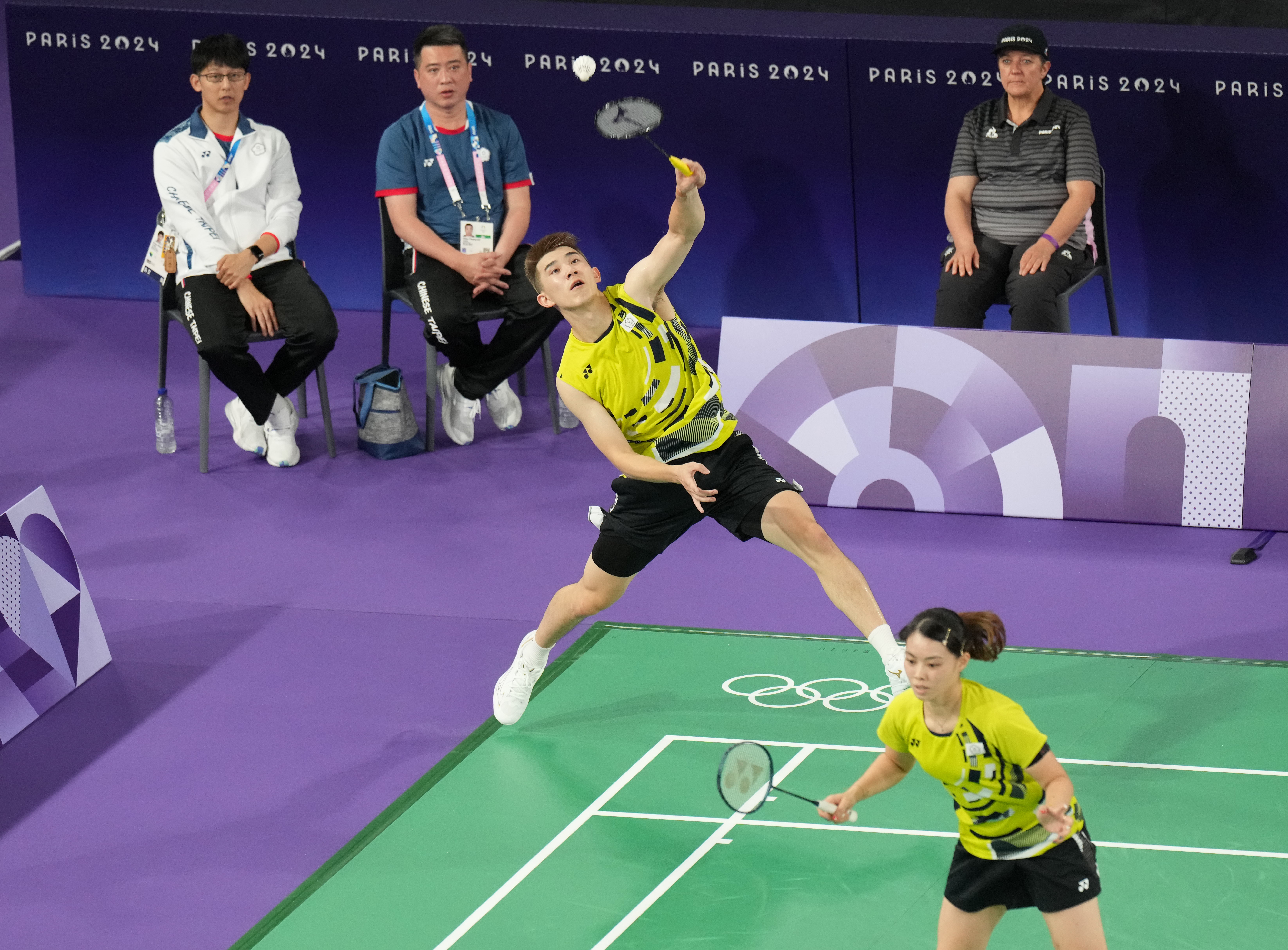 羽球混雙葉宏蔚／李佳馨首輪遇上香港強敵，遭直落二吞敗。（中華奧會提供）