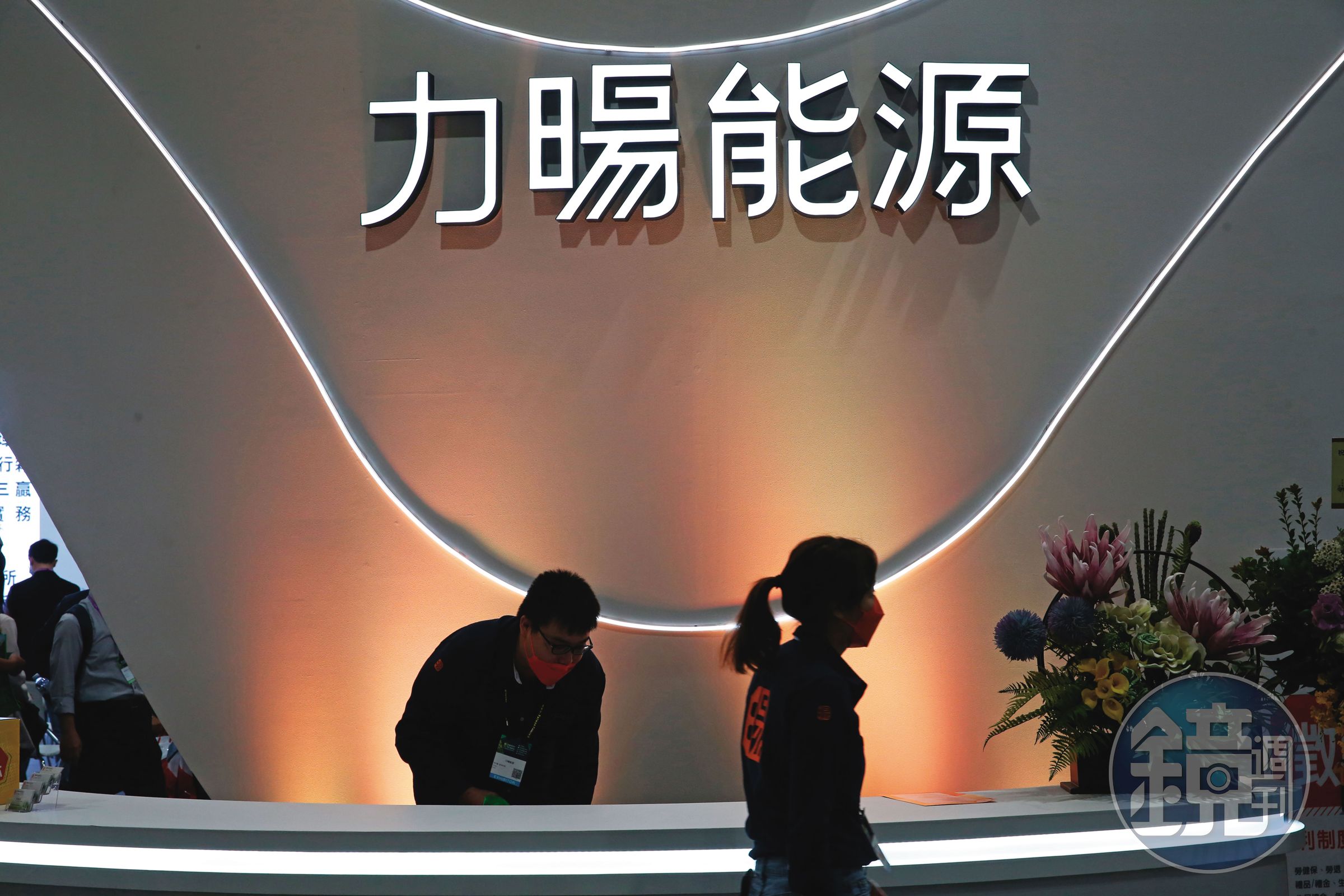 檢調去年底偵辦力暘光電案涉弊，意外查出陳啟昱涉掏空台鹽。