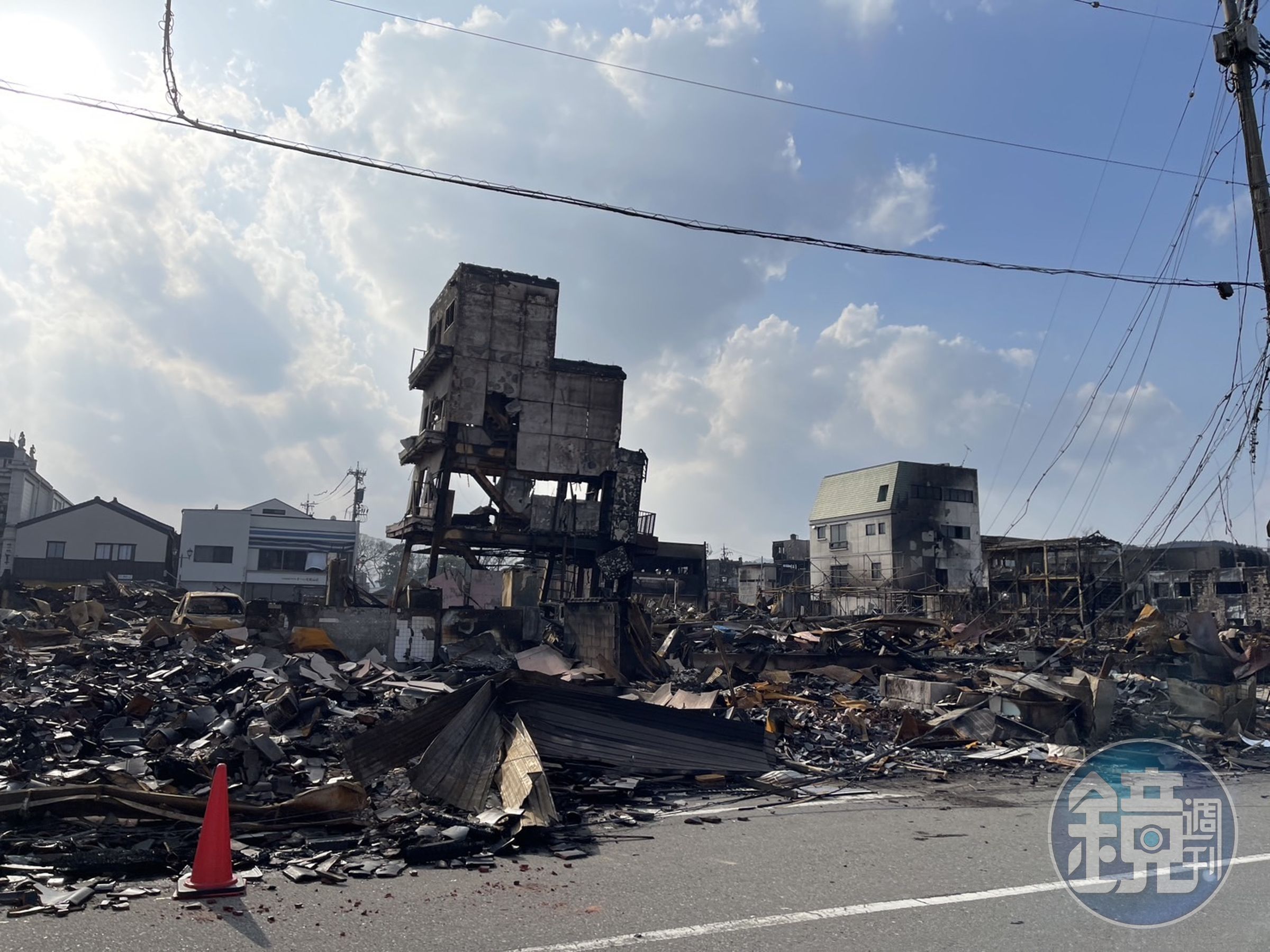 京井町靠海的觀光瓷器商店街,地震後被大火吞噬全毀。