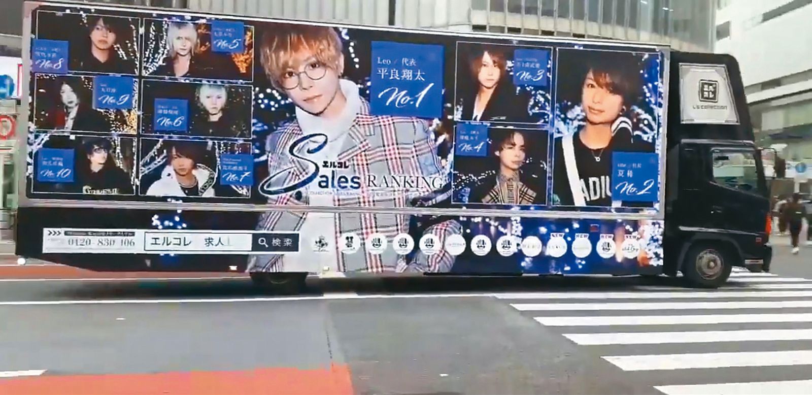 新宿的路上日常，有平良翔太的大型行動車看板，在東京繞路宣傳。（翻攝自X）