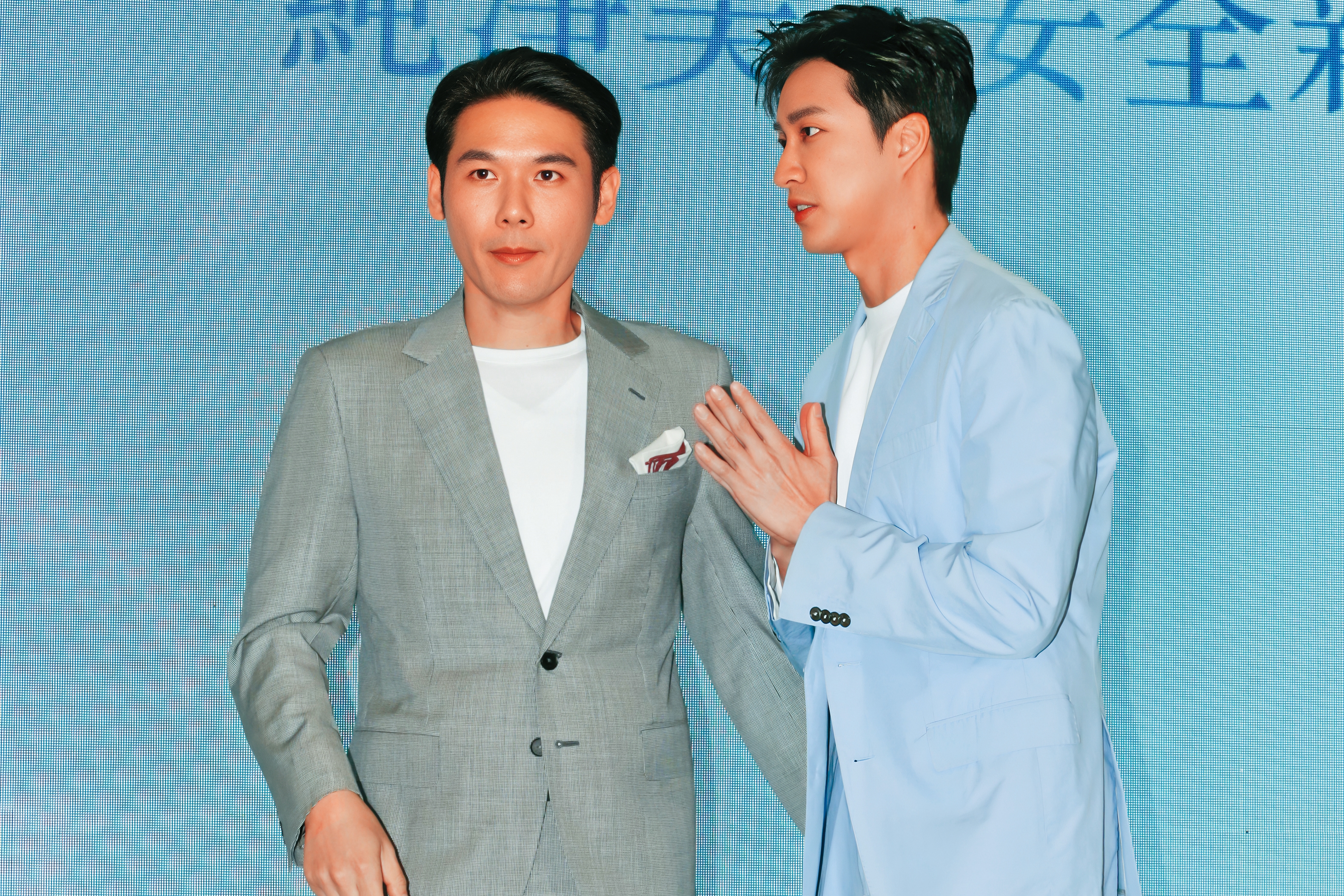 之前身為聖緹雅醫療集團的創辦人，薛博仁（左）的活動找了江宏傑（右）站台。