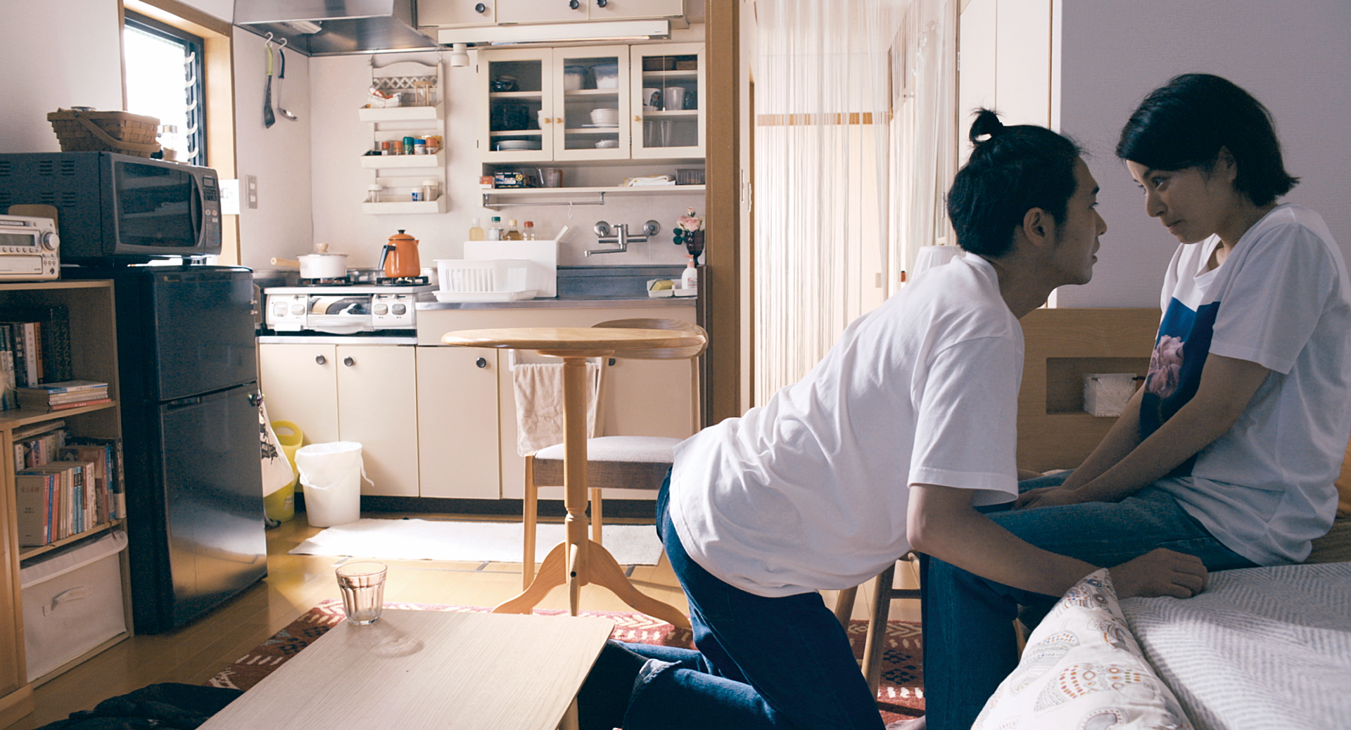 柄本佑（左）在《花腐》和佐藤穗奈美（右$曾是彼此的初戀。（中影國際提供）