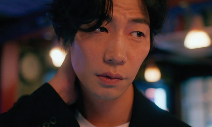 南韓已故藝人宋再臨生前最後一部電影《這麼遠，那麼近》將在台灣播出。（網路圖片）