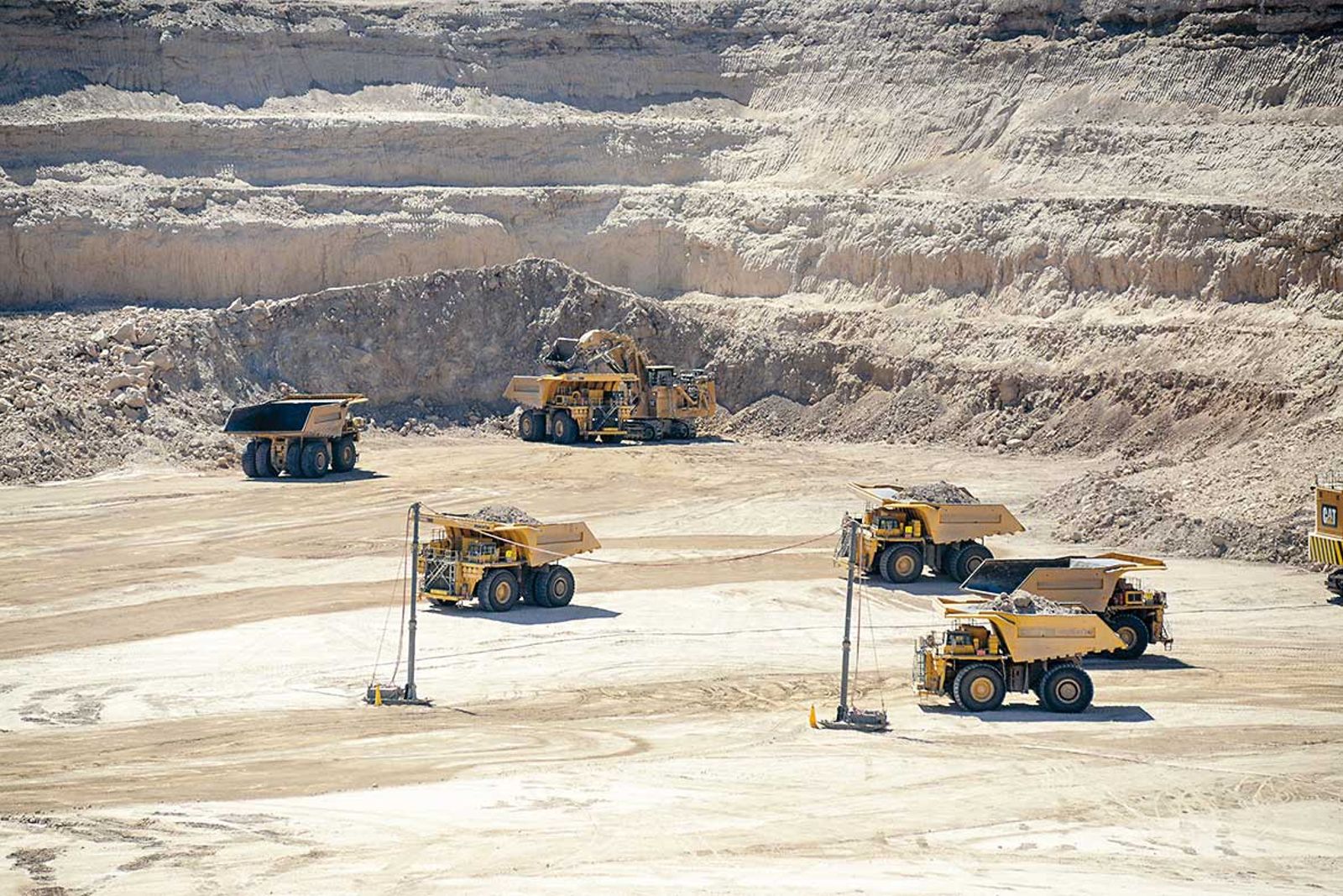 AI缺電商機2/AI掀電力危機 SMR崛起、鈾礦股年漲80%成戰略資產