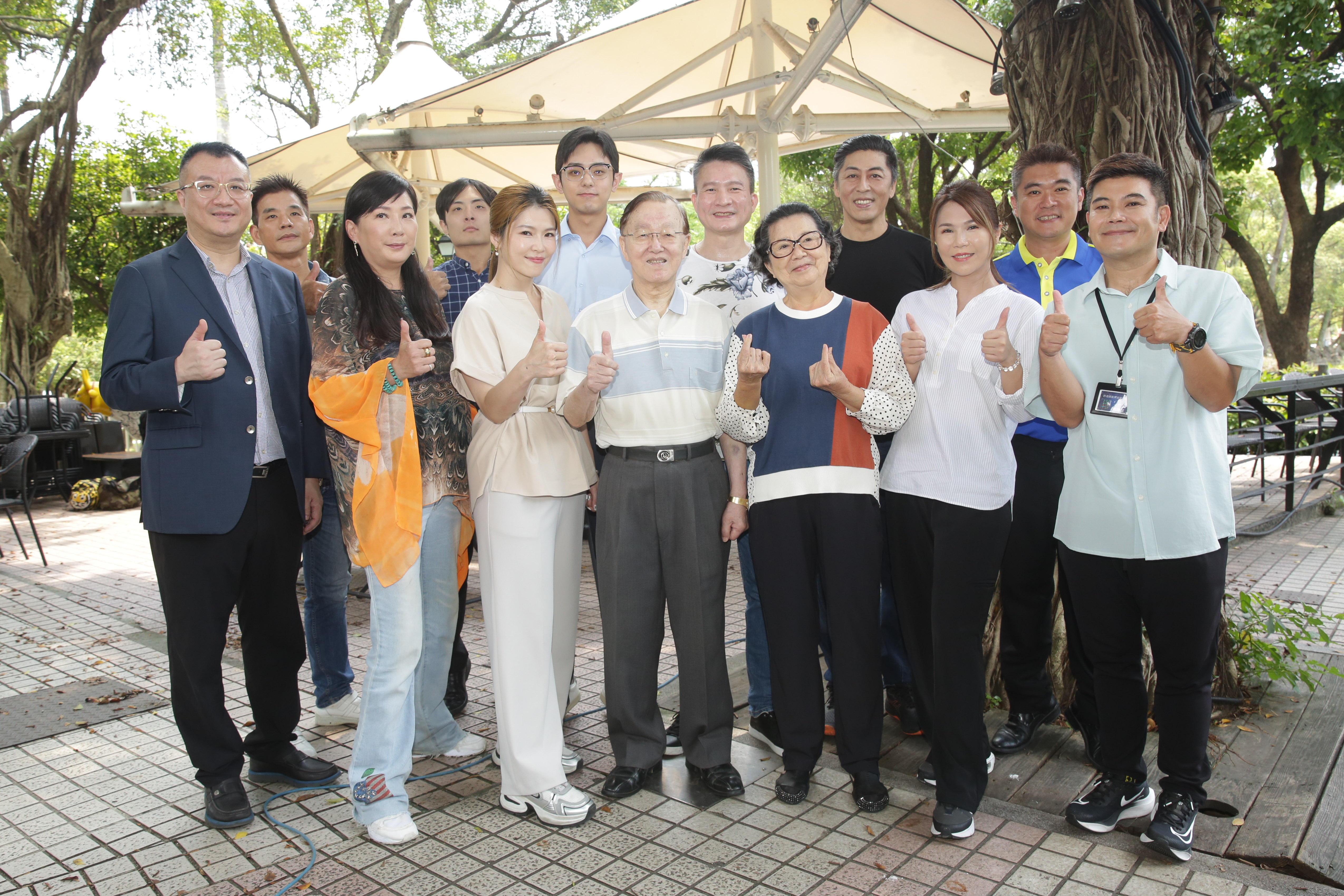 秦楊號召藝人拍攝反詐騙公益影片。