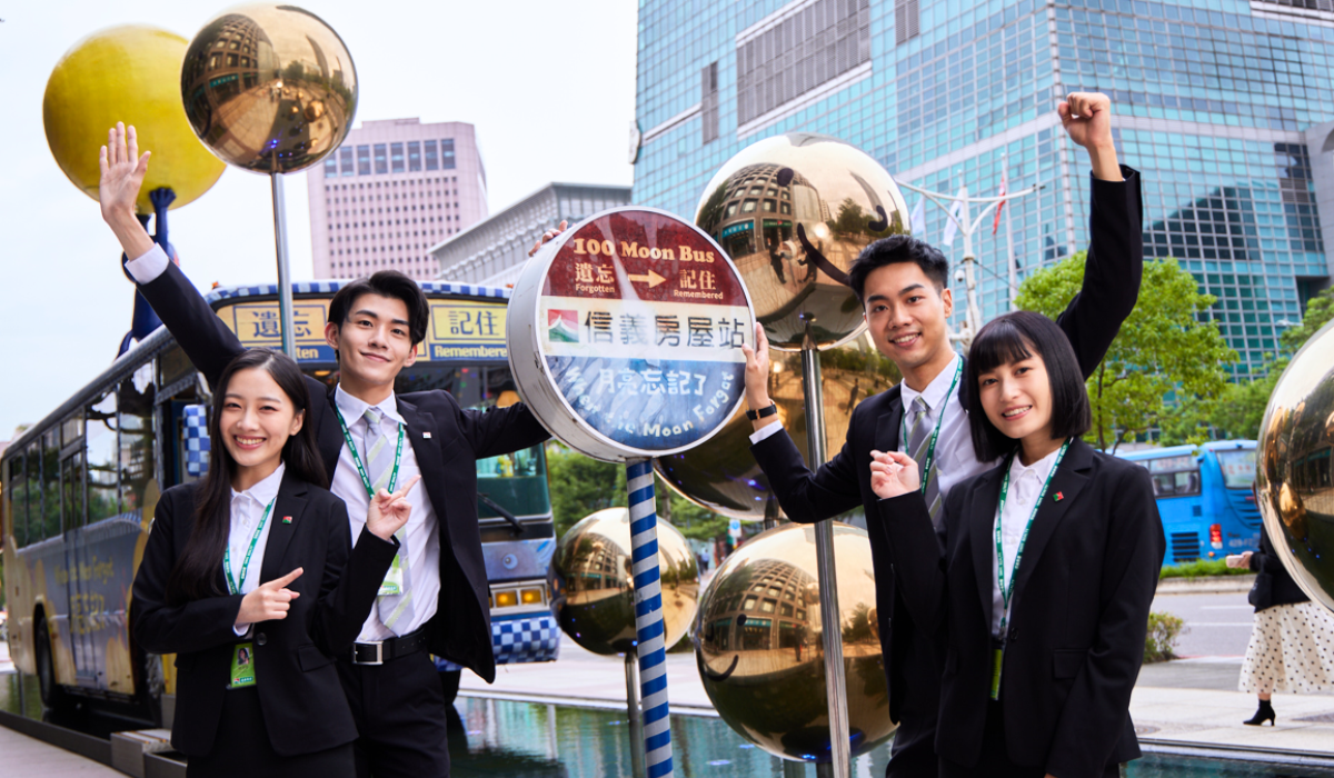 信義房屋推出「信義雙7明日之星」招募計畫,具菁英條件者,提供首年挑戰7萬月薪機會,以及由菁英超級業務、績優資深店長、信義君子及專屬梯導師等「七大高手」組成的菁英培訓課程,靠扎實培訓資源,往接任店主管或超業之路邁進。(信義房屋提供)