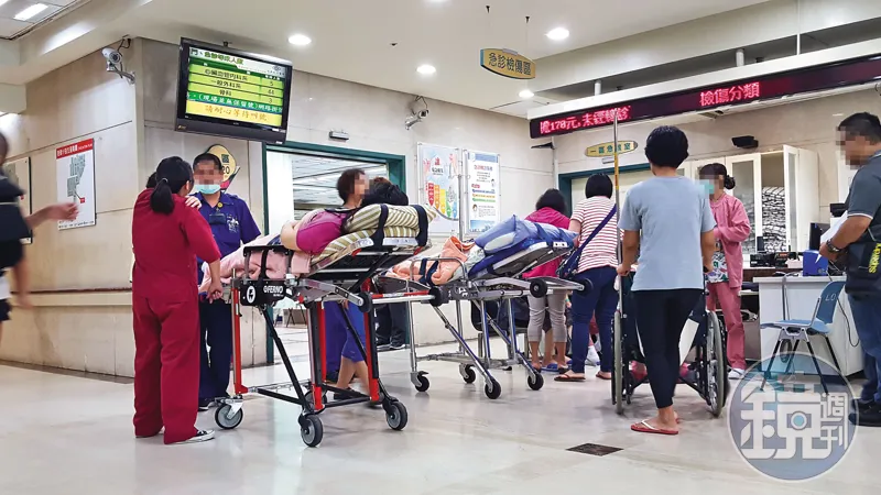 台灣醫療的高效率與合理收費經常引發外籍人士讚嘆,與歐美國家高昂的無保險醫療帳單形成強烈對比。(急診示意圖/本刊資料照)