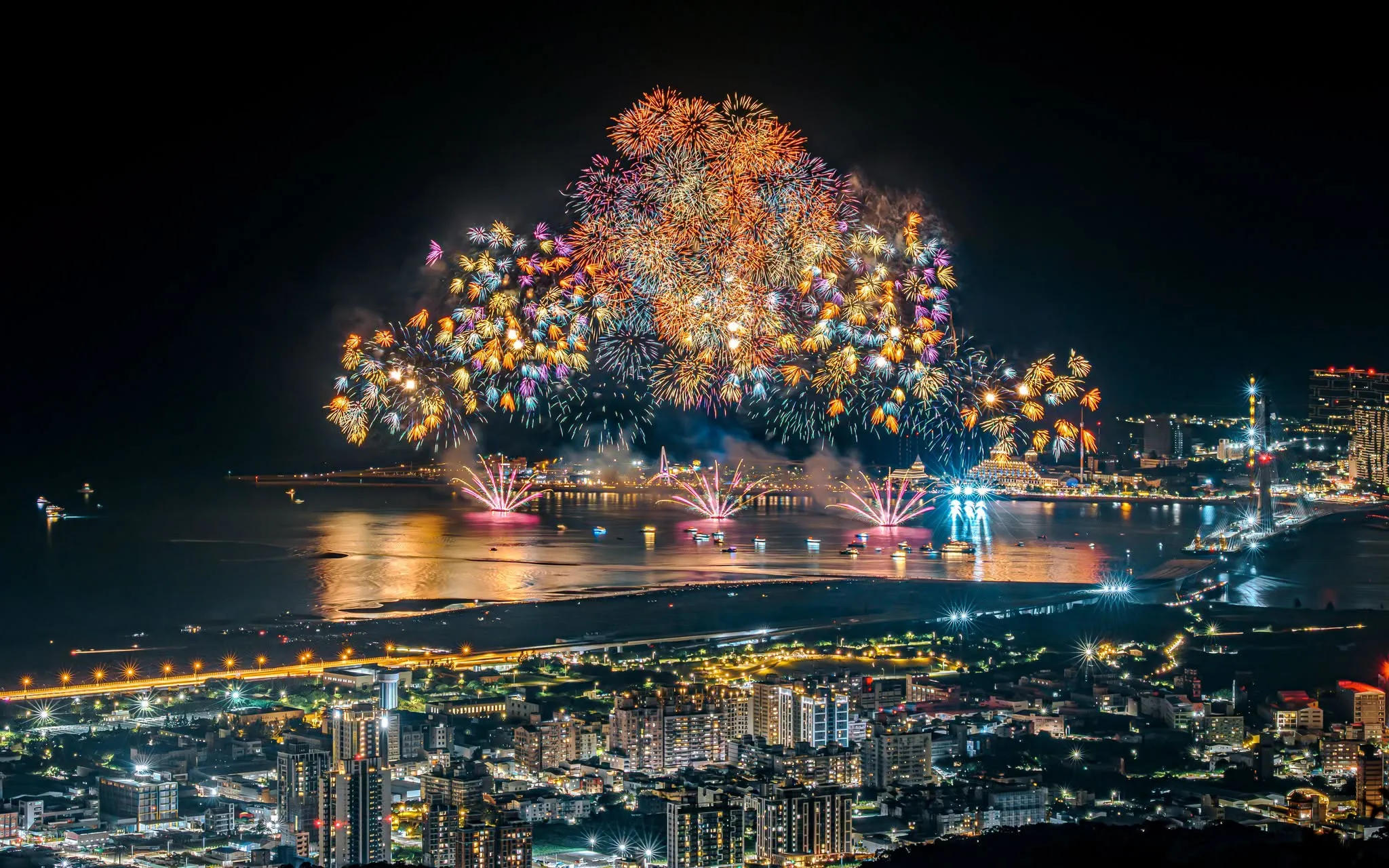 白海豚颱風攪局！淡水漁人碼頭8/9煙火秀急喊卡　改當壓軸登場