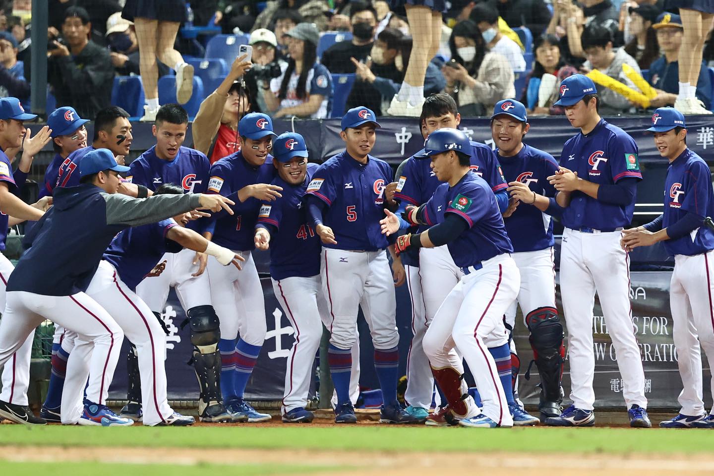 台灣隊提前6局就以19比0「扣倒」巴勒斯坦。（棒協提供）