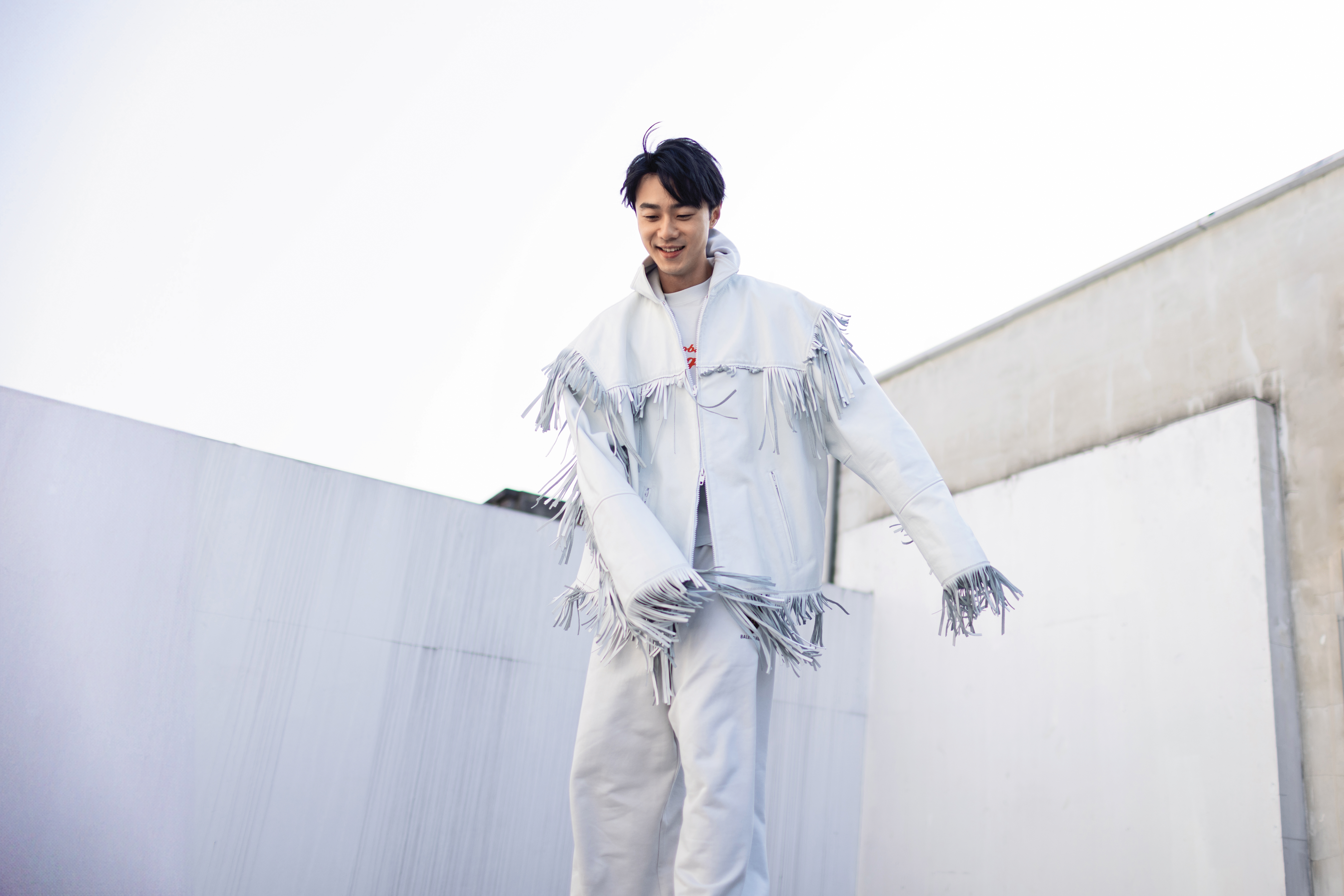 自由、快樂、單純，是施柏宇從時下學生身上，所感受到的能量，那與大學生、社會人士身上感受到的，截然不同。