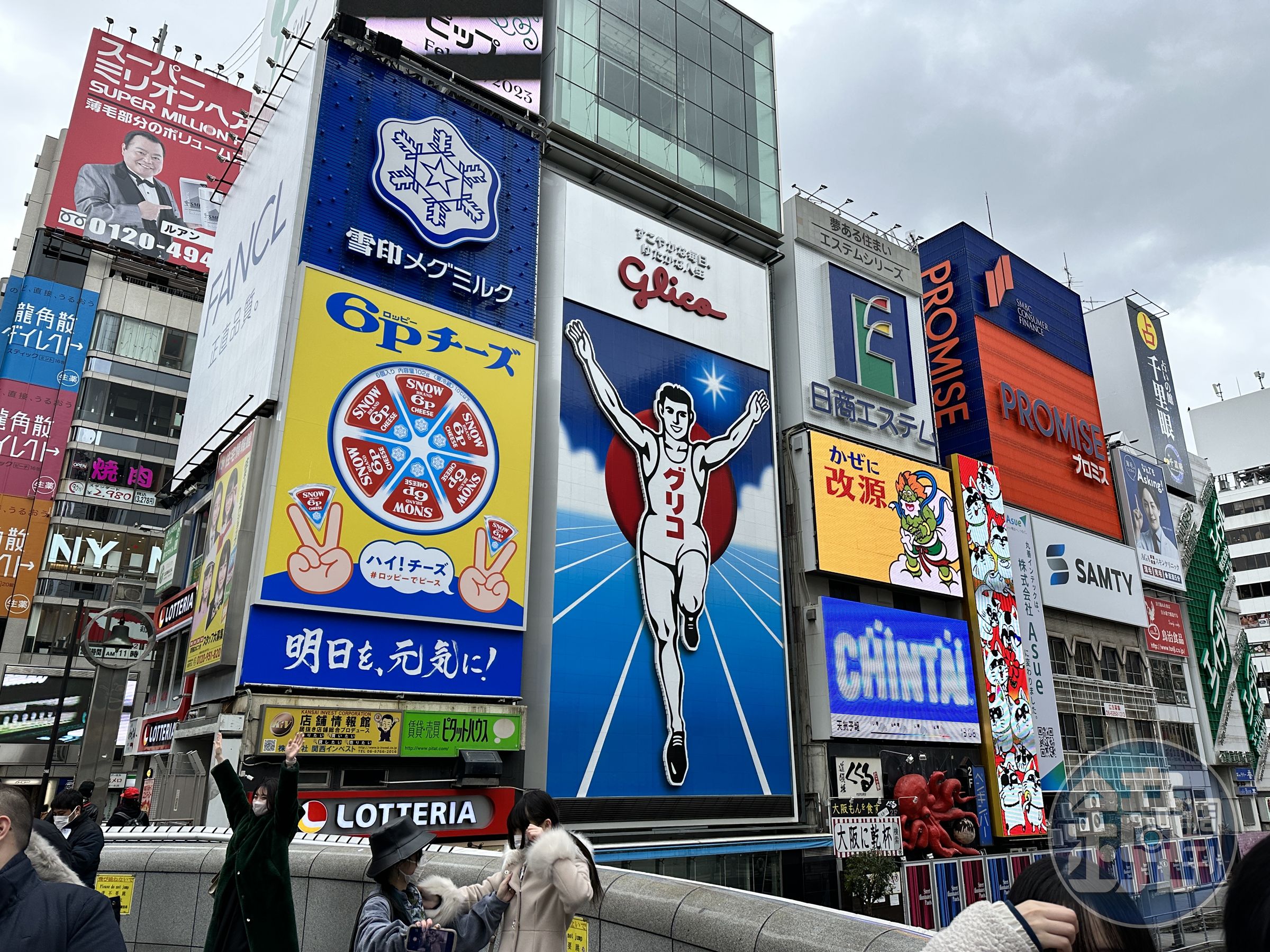 有位人妻昨天在臉書社團po文，抱怨老公去日本旅遊，卻沒有買任何禮物給妻小。（示意圖，本刊資料照）