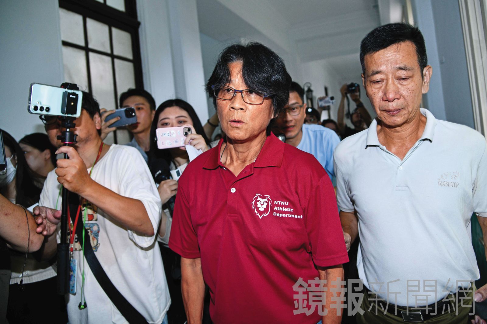 女足教練周台英涉犯強制、侵占等罪,北檢主動分案調查。(圖/鏡週刊提供)