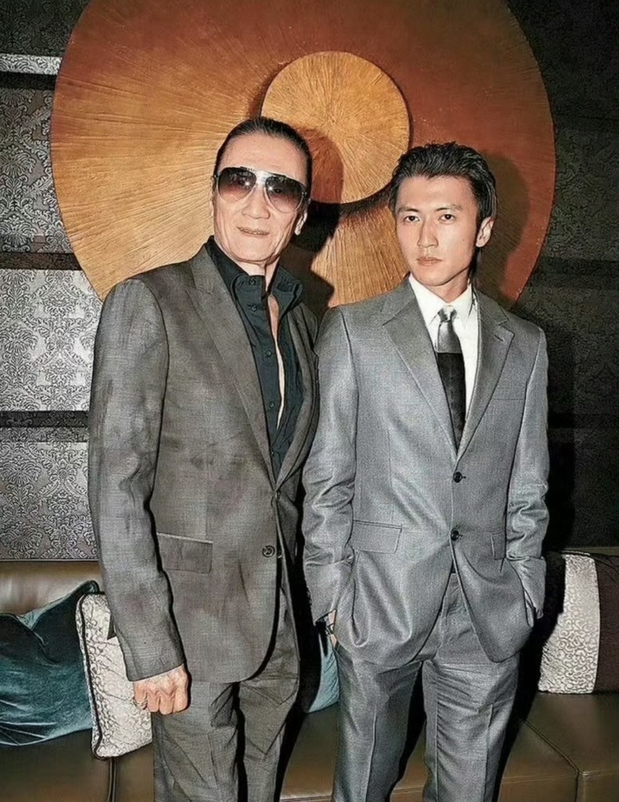 謝霆鋒日前趕回香港處理父親謝賢後事。（圖／翻攝自謝霆鋒微博）
