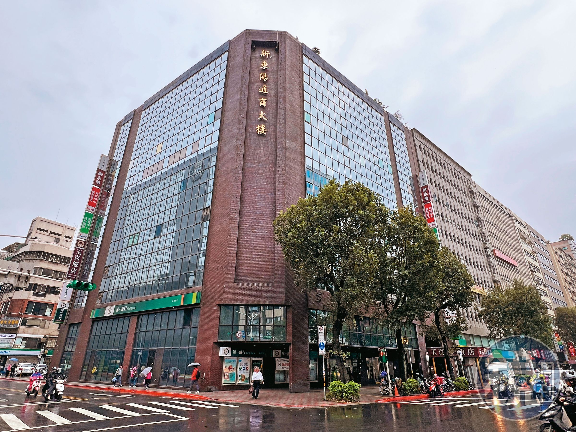 昇陽建設登記地址位於北市忠孝東路的新東陽集團總部內。