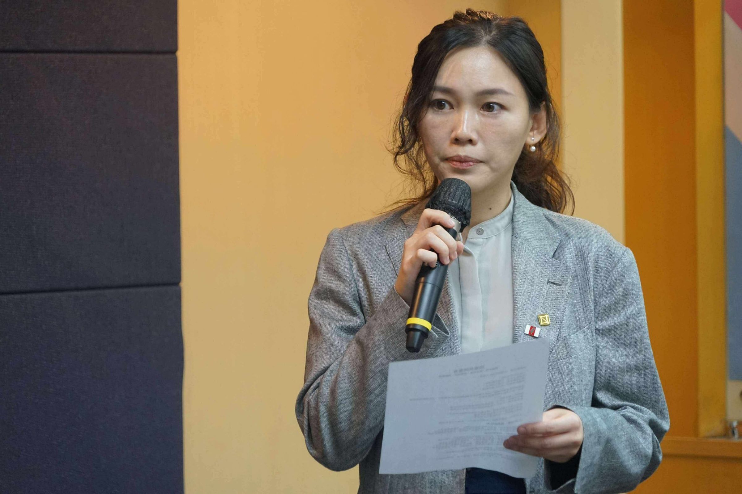 吳欣岱指2026台北燈節的西門町展區，目前僅設置3個吸菸區，呼籲至少走3分鐘，就必須能抵達一個合法、明確的吸菸區。（翻攝自吳欣岱臉書）