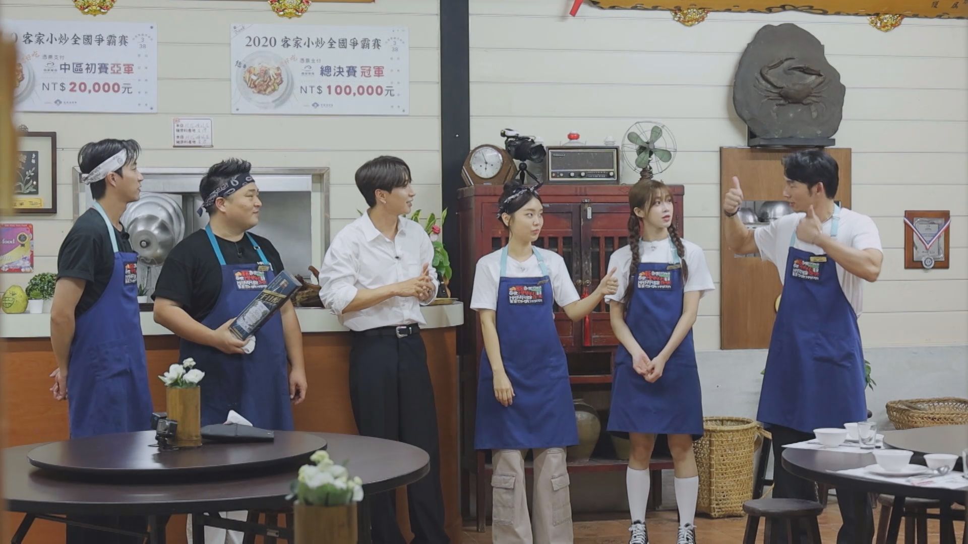 《廚師的迫降：客家廚房》餐廳營業最後一日，幕後大老闆利特驚喜來探班。（客家電視台提供）