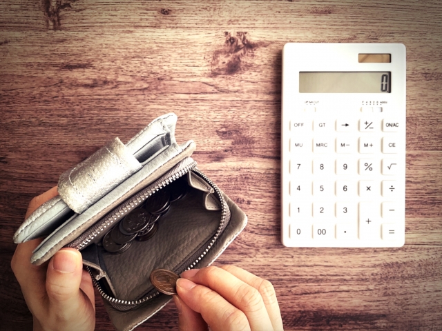 隨著物價不斷上漲，一名網友納悶「月薪3萬能幹嘛？」。示意圖，非當事人（photo-ac）