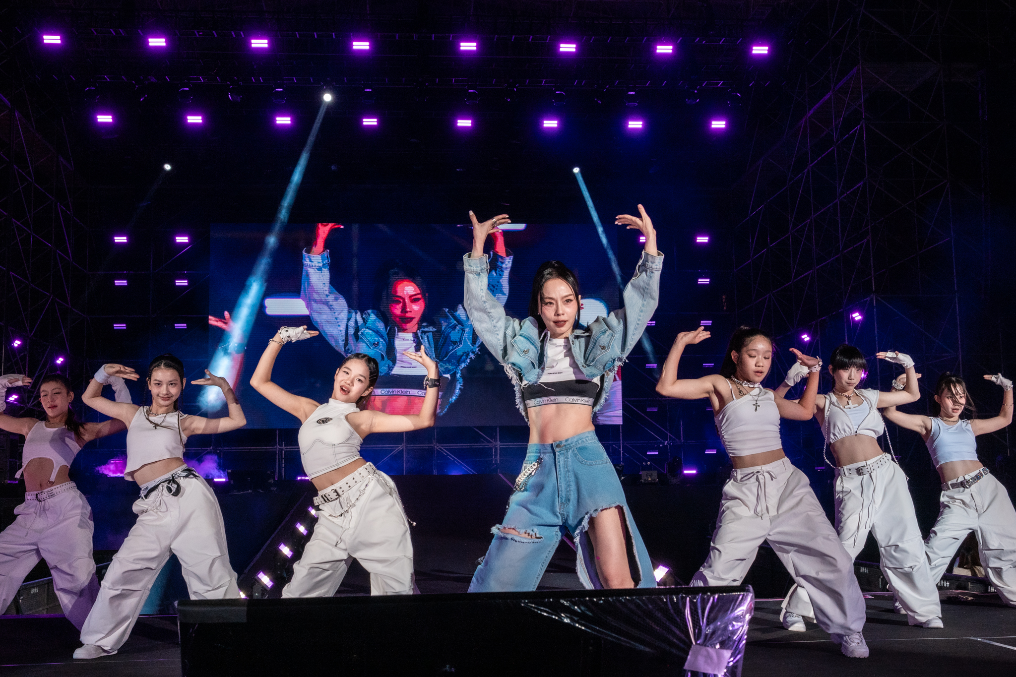最近以《陽光女子合唱團》驚豔大家的孫淑媚,首次在大型舞台挑戰 Rap 演出。(寬寬整合提供)