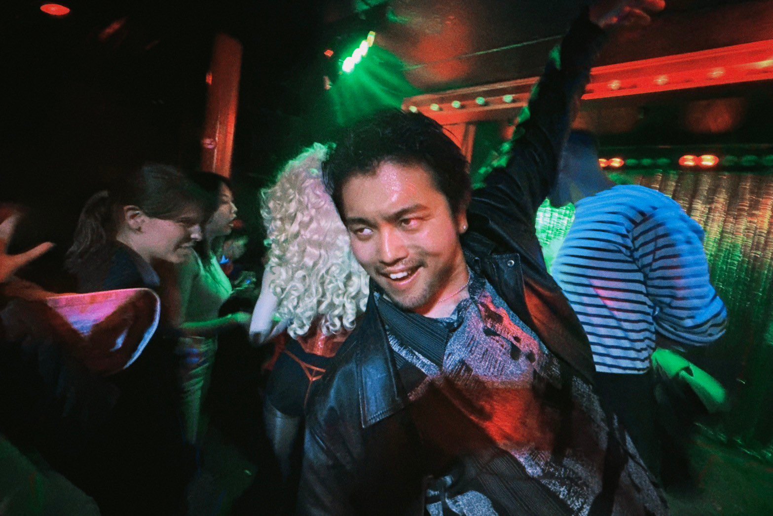 King Gnu主唱井口理突然宣布結婚喜訊，驚呆歌迷。（翻攝井口理 X）