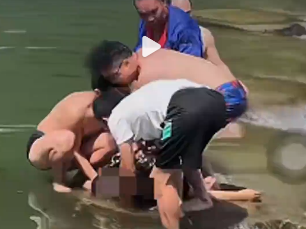 中國貴州一名男子為了救溺水的婦女不慎受傷，2人均不幸溺斃。（翻攝自微博）